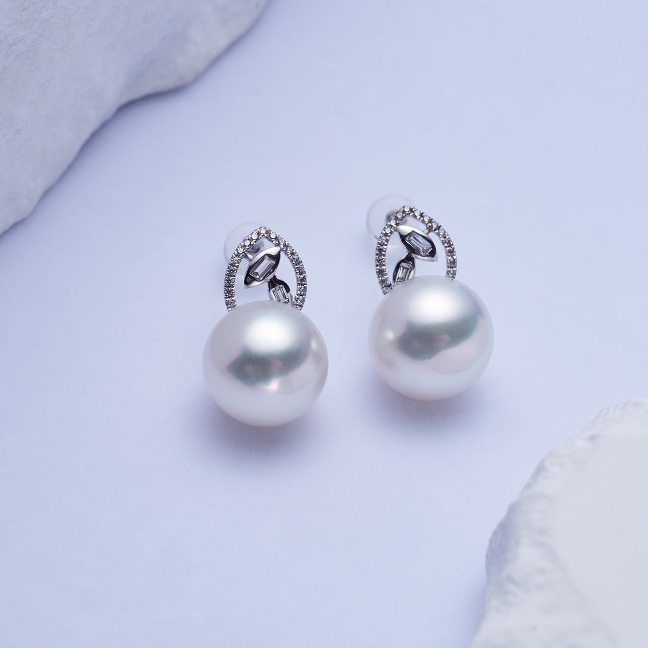 18K Solid Gold Australian White Pearl Stud Earrings for Women - Elegant & Timeless Jewelry Gift for Wedding, Anniversary & Special Occasions