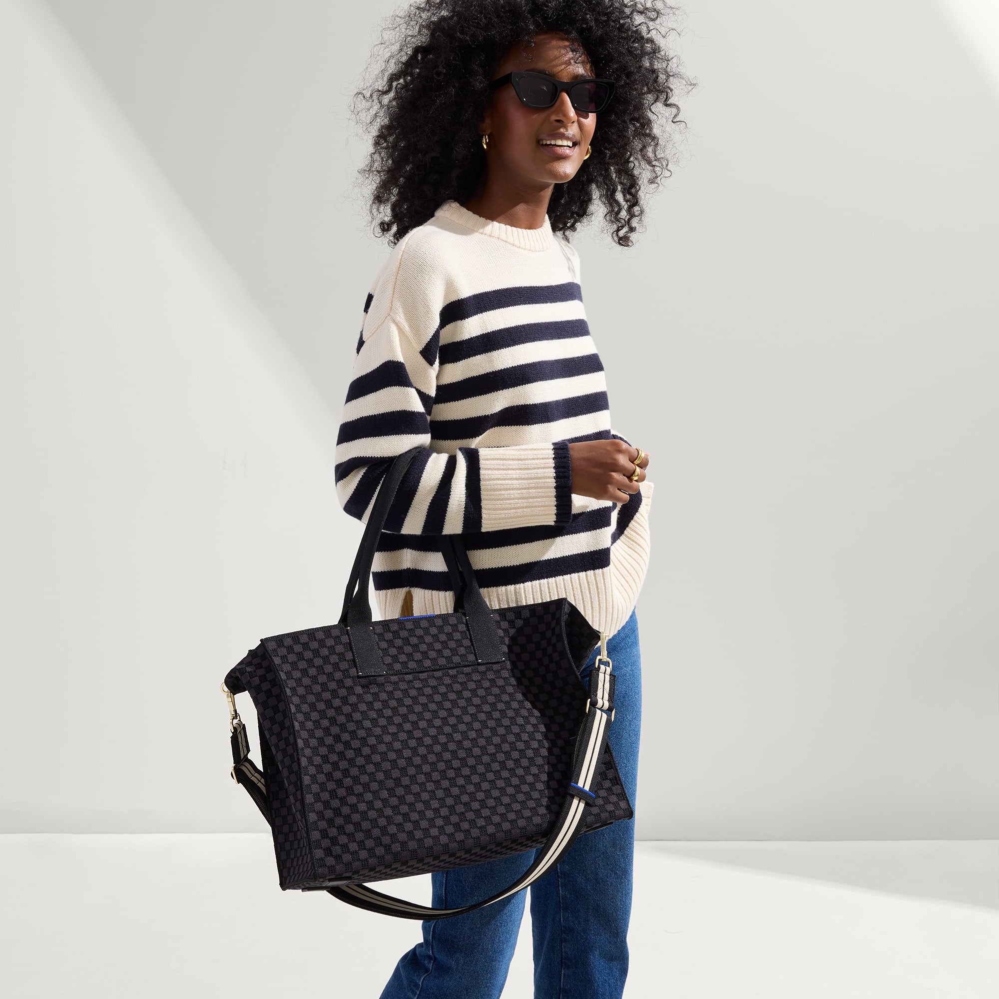 Stylish Black and White Stripe Crossbody Strap - Adjustable Shoulder Bag Strap for Women & Men - Perfect for Travel, Shopping, and Everyday Use