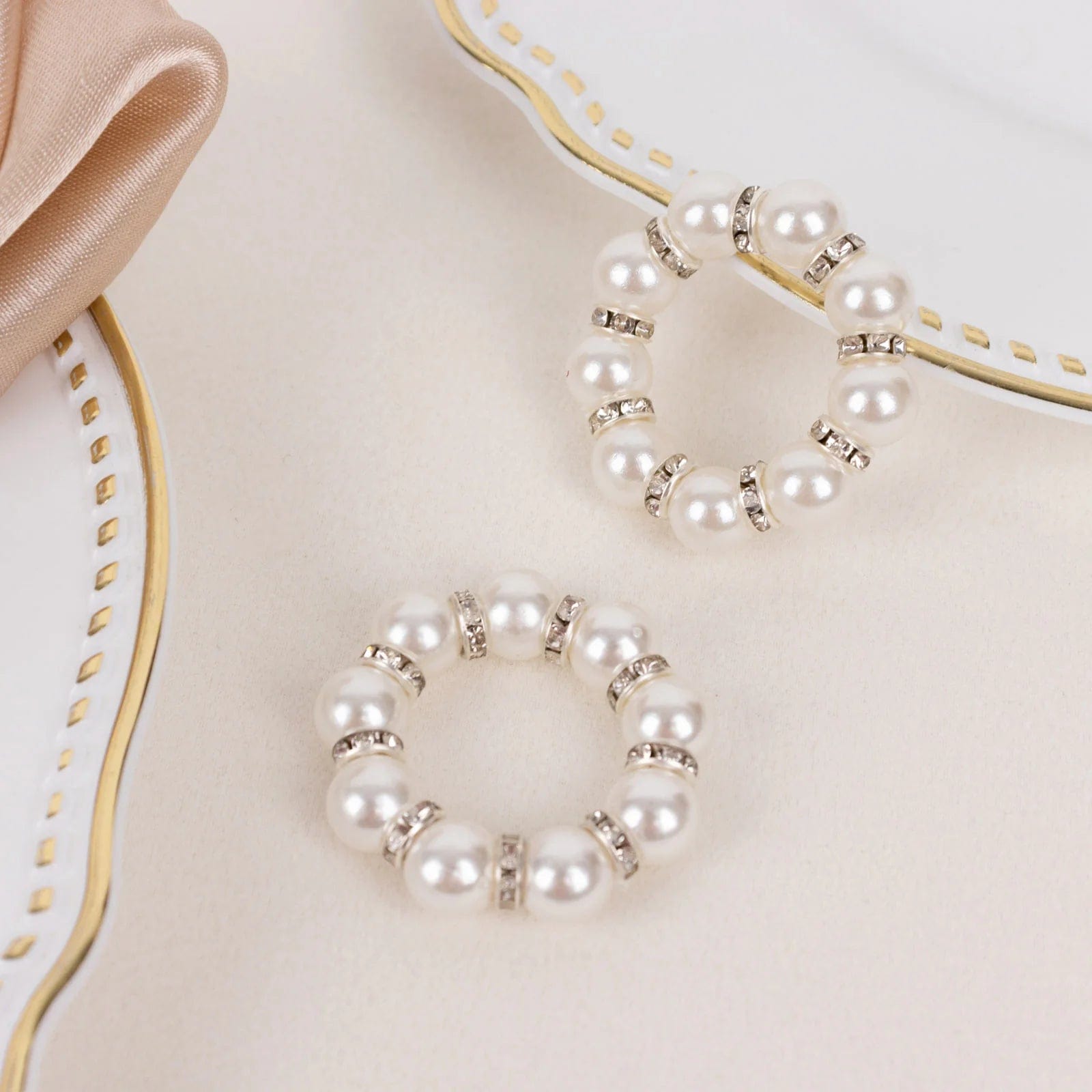 4 Pack Faux Pearl & Rhinestone Napkin Rings - Elegant White & Silver Wedding Table Decor for Bridal Shower, Dinner Party, and Holiday Celebrations