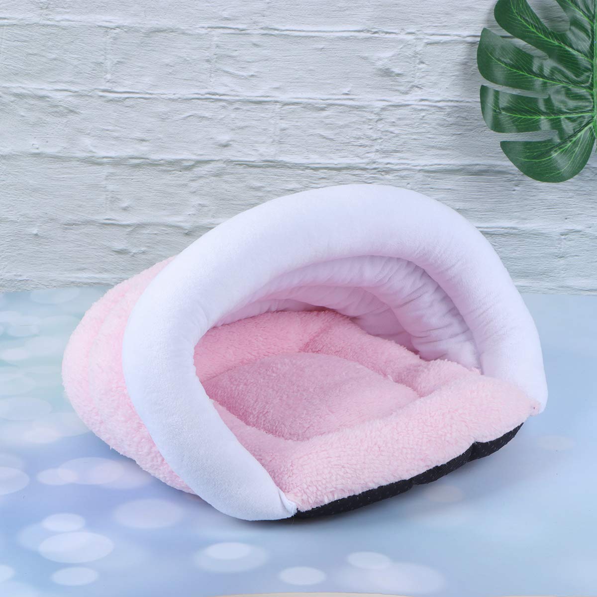 Cozy Plush Donut Cat Bed - Warm & Soft Pet Sleeping Bag for Cats, Puppies & Small Animals - Perfect for Indoor Napping, Lounging & Cuddling