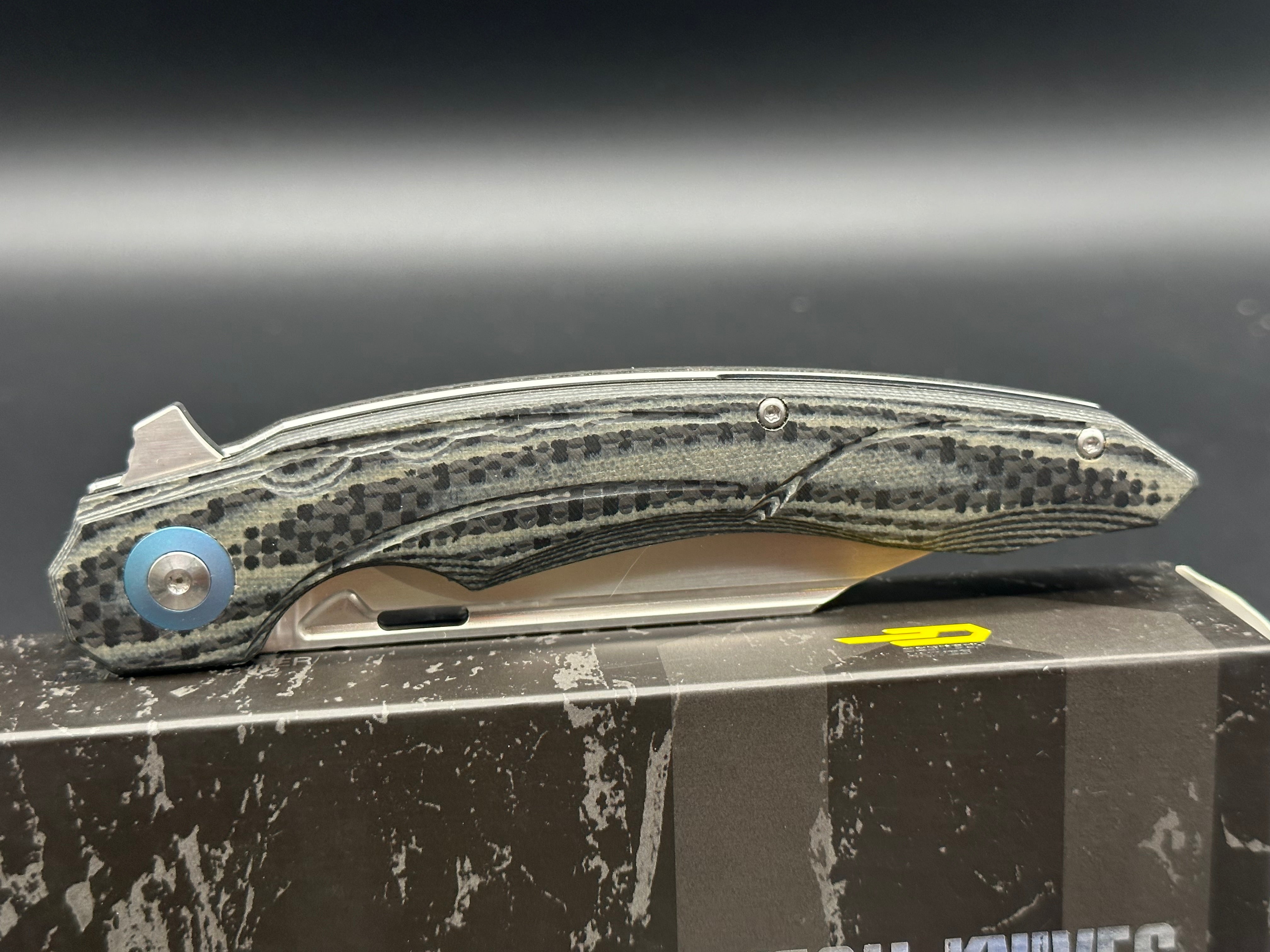 Bestech Fanga Folding Knife - Carbon Fiber & Beige G10 Handle - EDC, Outdoor, Survival, Tactical Gear