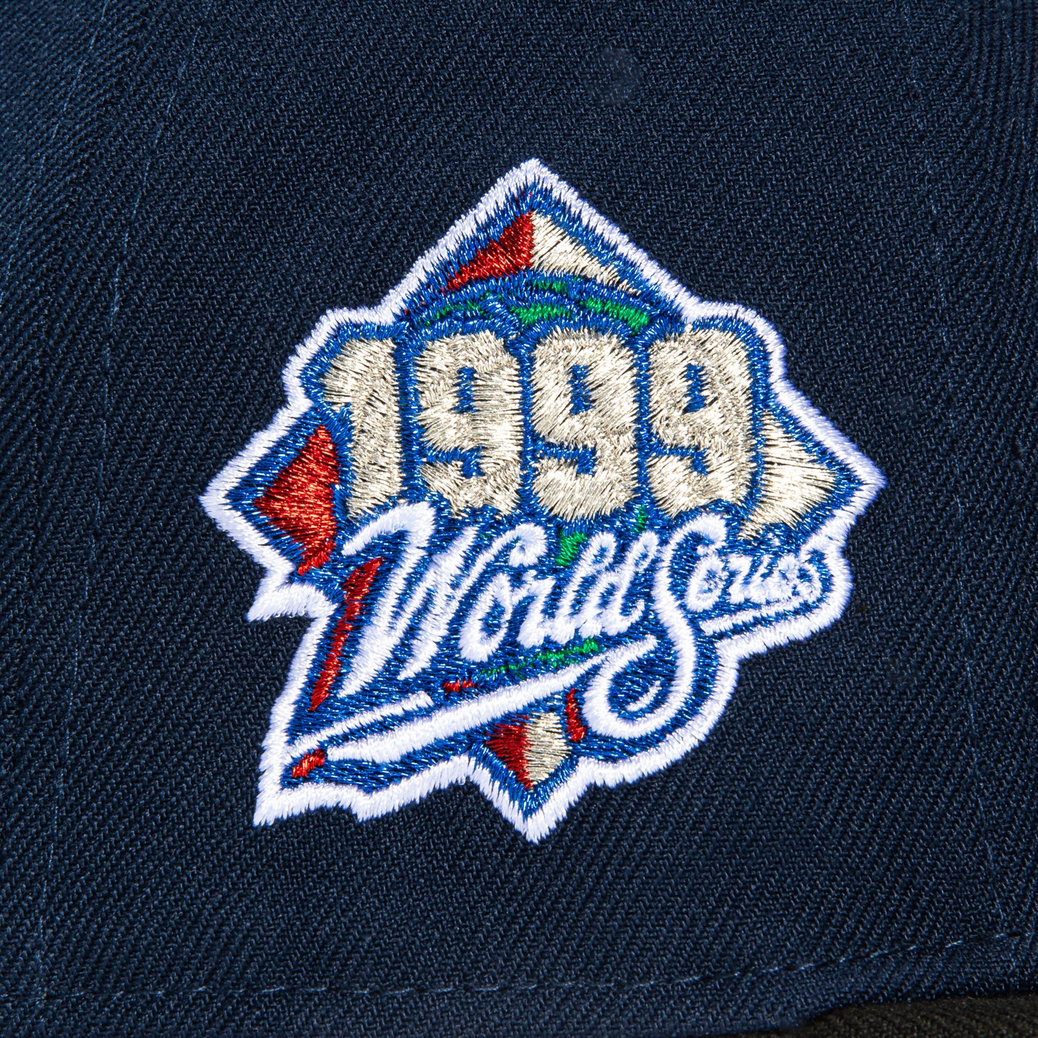 New Era 59Fifty New York Yankees 1999 World Series Patch Snapback Hat - Navy & Black - Official MLB Baseball Cap for Fans & Collectors - Perfect for Games, Sports Events & Streetwear Fashion