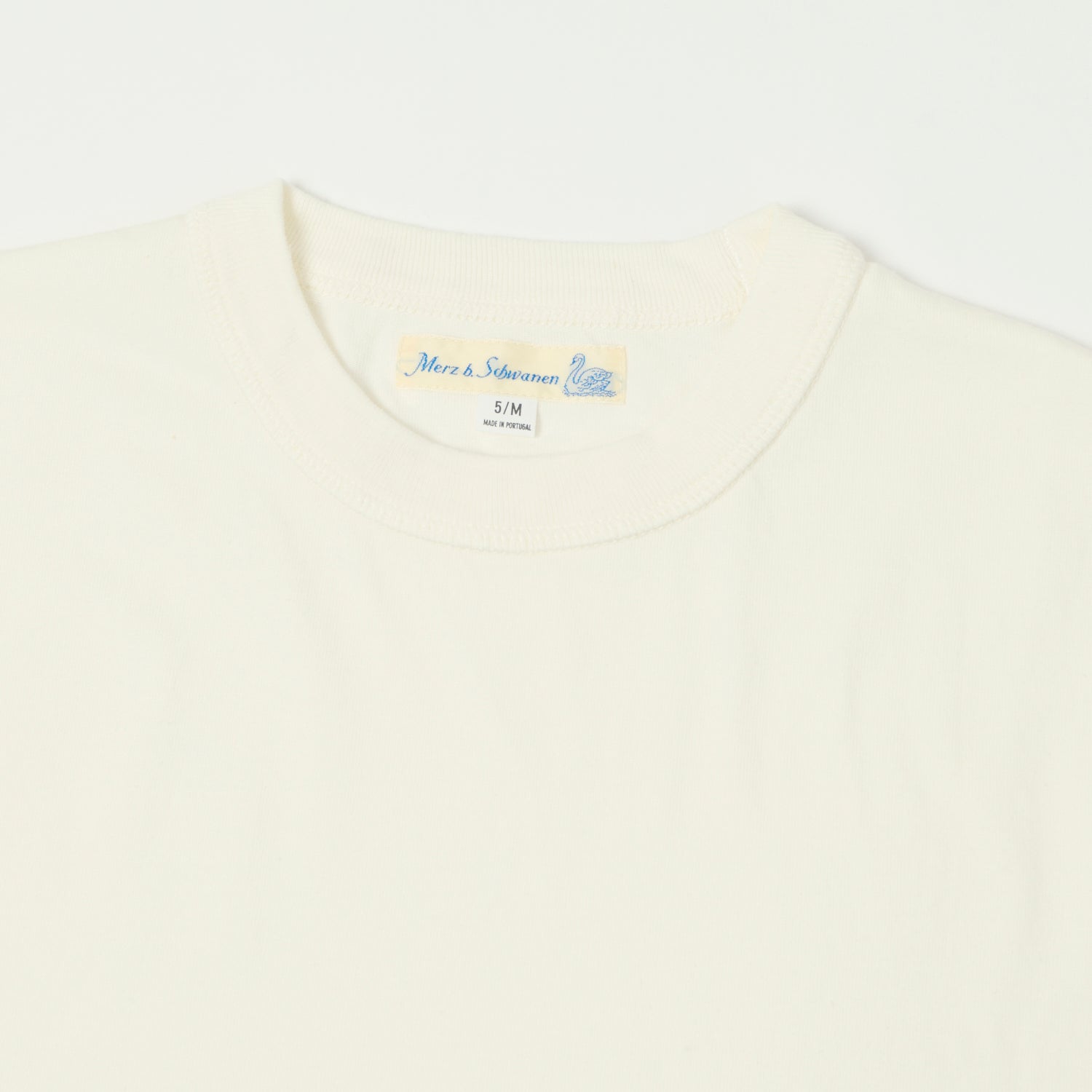 Merz b. Schwanen GHP01 Boxy Cropped Tee - Premium Cotton White T-Shirt for Women | Casual Streetwear & Layering Essential