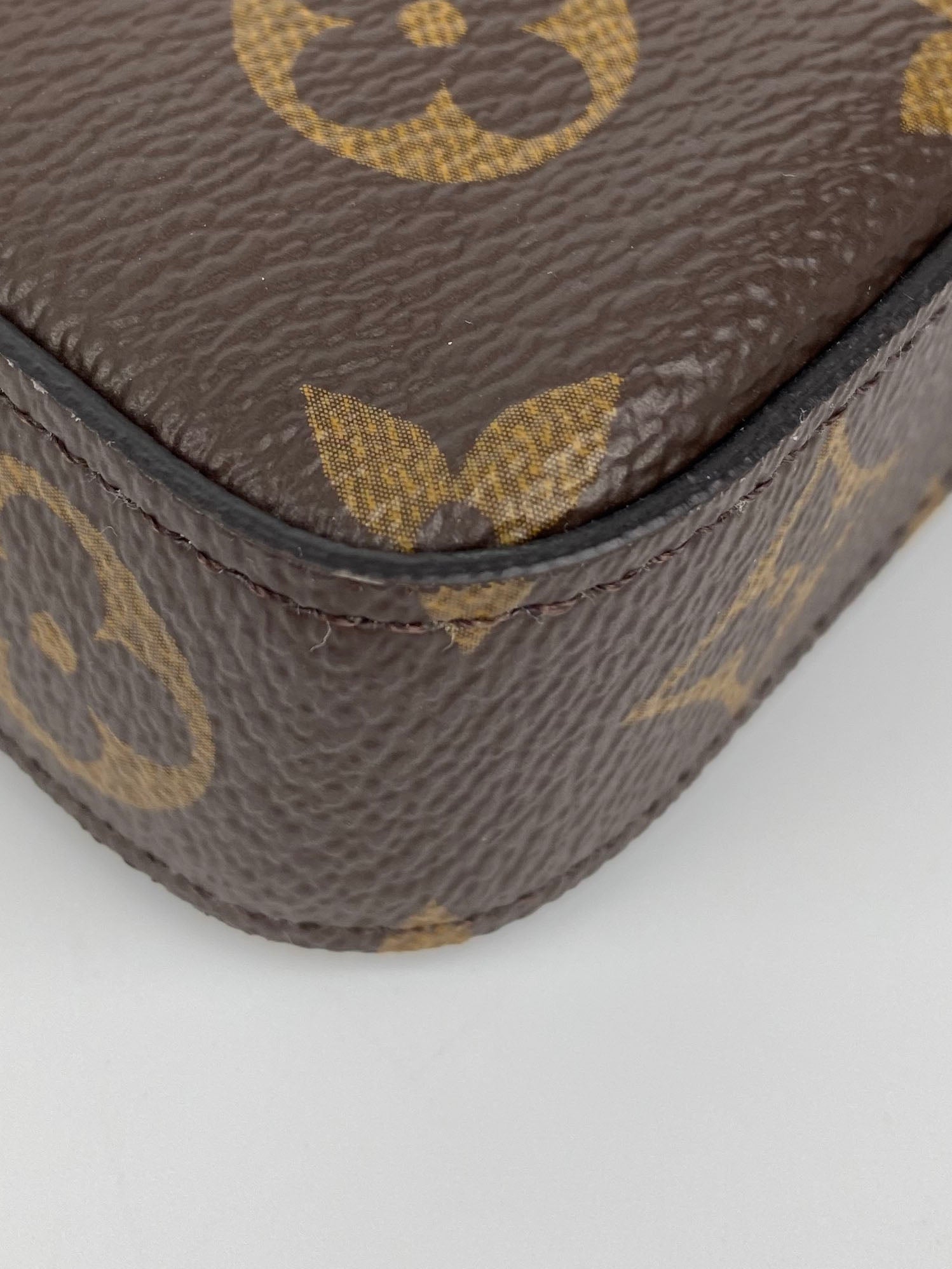Authentic Louis Vuitton Monogram Felicie Pochette Crossbody Bag - Luxury Designer Wallet on Chain for Women, Perfect for Evening Parties & Date Nights