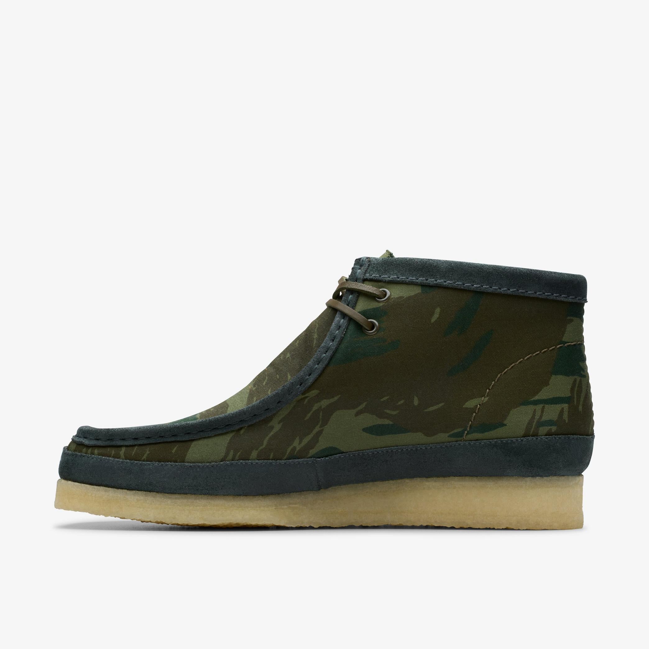 Clarks Men's Wallabee Boot - Green Camouflage Leather Chukka Boots for Men | Comfortable Casual & Outdoor Walking Shoes for Hiking, Travel & Everyday Wear