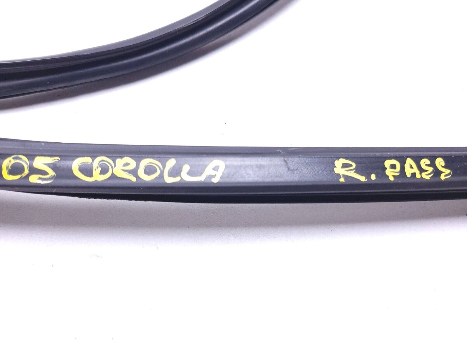 03 08 Toyota Corolla Rear Right Passenger Side Door Weatherstrip Seal - 3pcs OEM Replacement - Perfect for Weather Protection & Noise Reduction