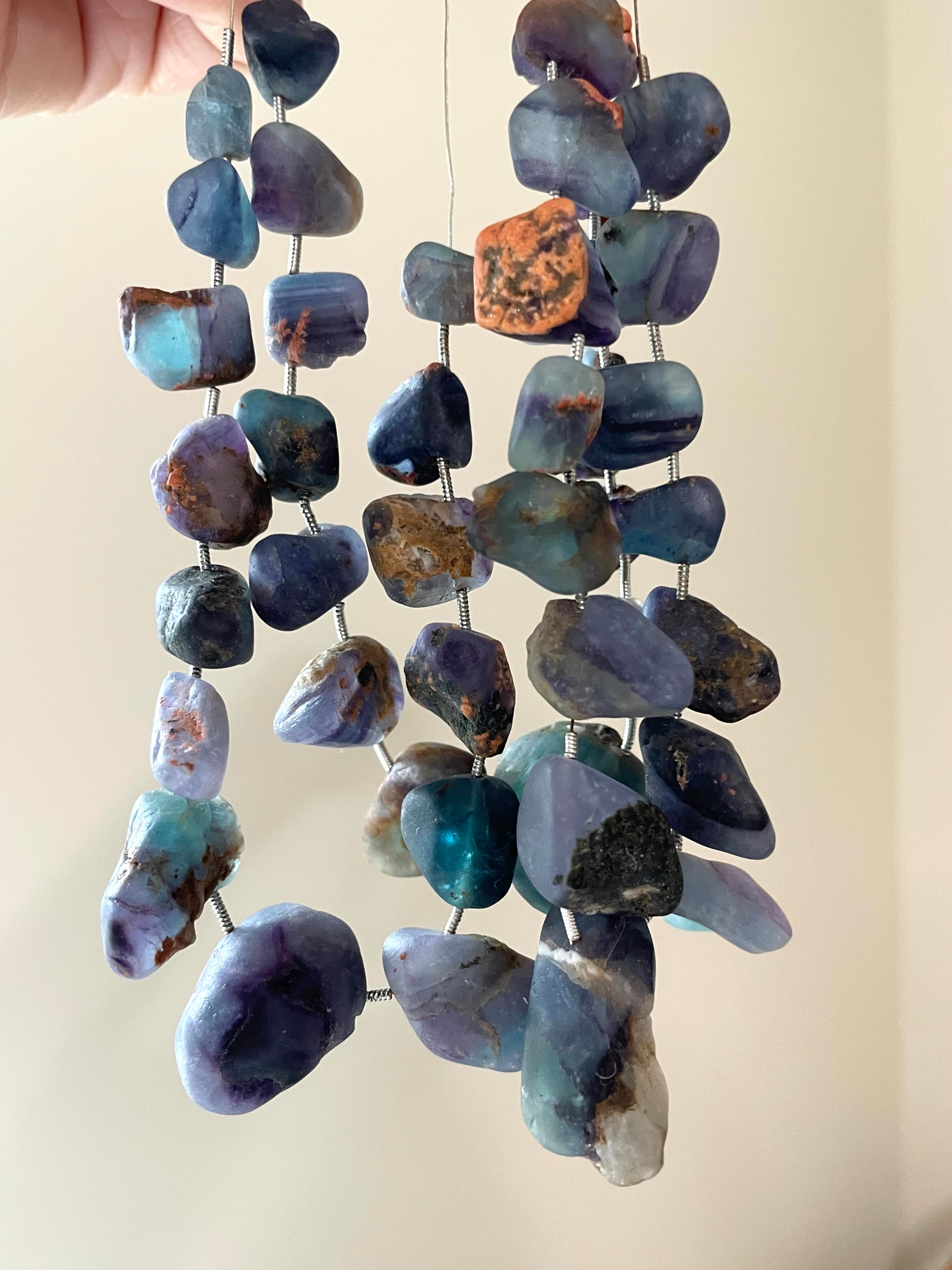 Natural Fluorite Pebble Crystal Necklace for Women – Healing Stone Jewelry for Energy Balance & Stress Relief | Perfect for Meditation, Yoga & Spiritual Gifts