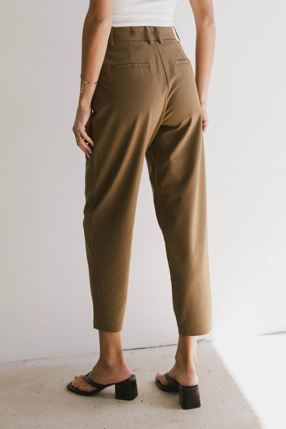 Frank and Oak Amelia Balloon Pant - Women's High Waisted Wide Leg Trousers in Brown | Comfortable & Stylish Casual Pants for Work, Travel & Everyday Wear | FINAL SALE