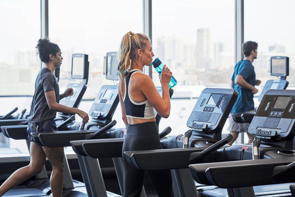 Contigo Autospout Fit Sports Water Bottle 24oz - Leakproof, BPA-Free, Ideal for Gym, Running & Outdoor Activities