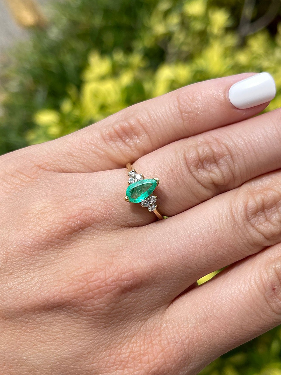 1.30tcw Colombian Emerald & Diamond Pear Shape V-Prong Accent Ring in 14K Gold - Elegant Jewelry for Weddings, Anniversaries & Special Occasions