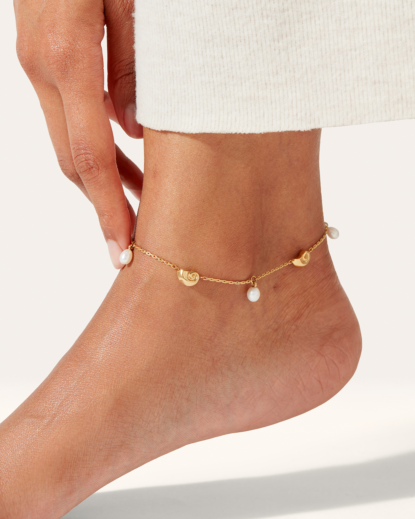 Lucille Gold Anklet - Elegant Women's Ankle Bracelet for Everyday Wear, Parties & Beach Outfits
