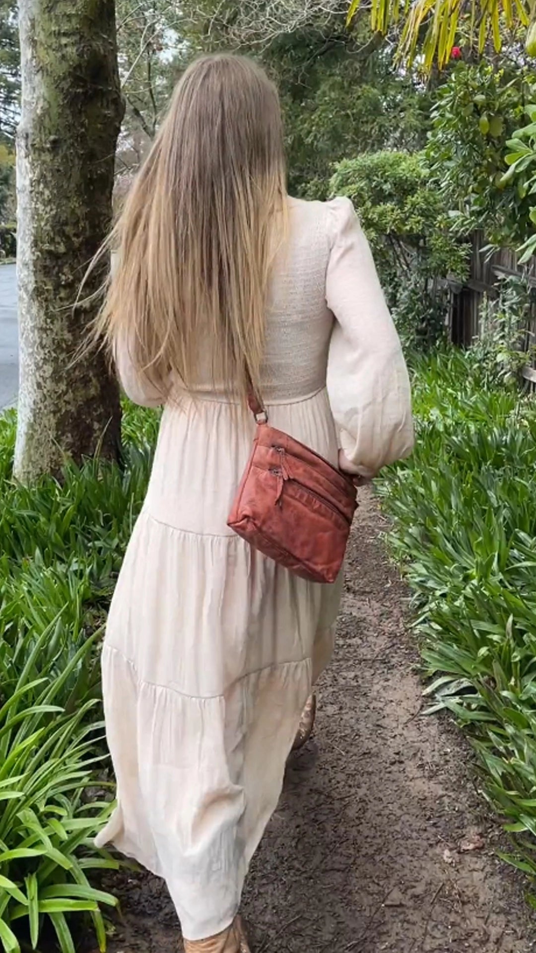 Stylish Brown Leather Crossbody Bag for Women - Fashionable & Durable Handbag for Everyday Use, Travel, and Work