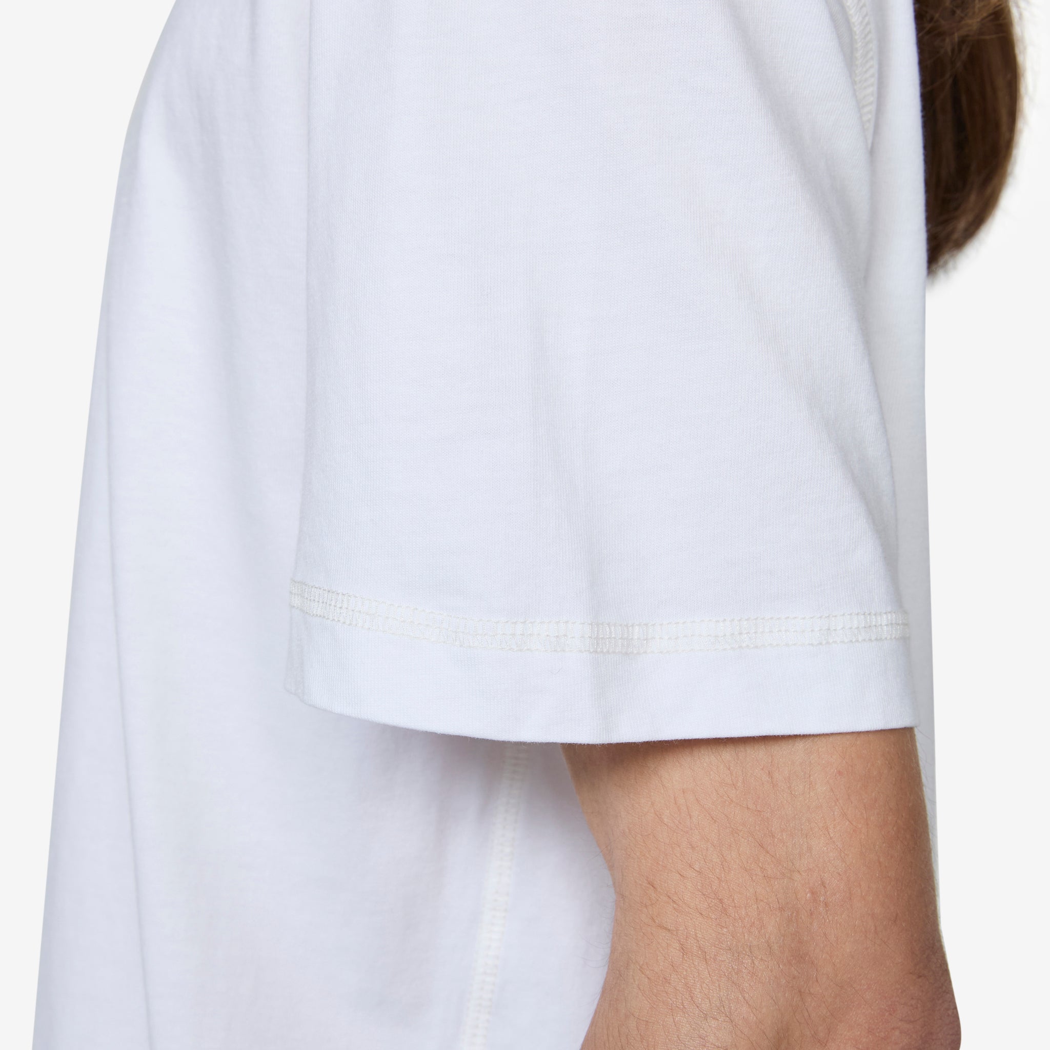Stylish Contrast T-Shirt in White - Perfect for Casual Wear, Street Style & Everyday Outfits