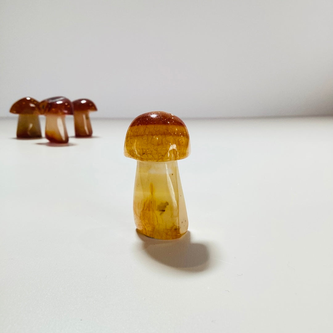 Natural Carnelian Mushroom Pendant Necklace - Healing Crystal Jewelry for Women & Men - Spiritual Protection & Positive Energy - Perfect for Meditation, Yoga & Everyday Wear