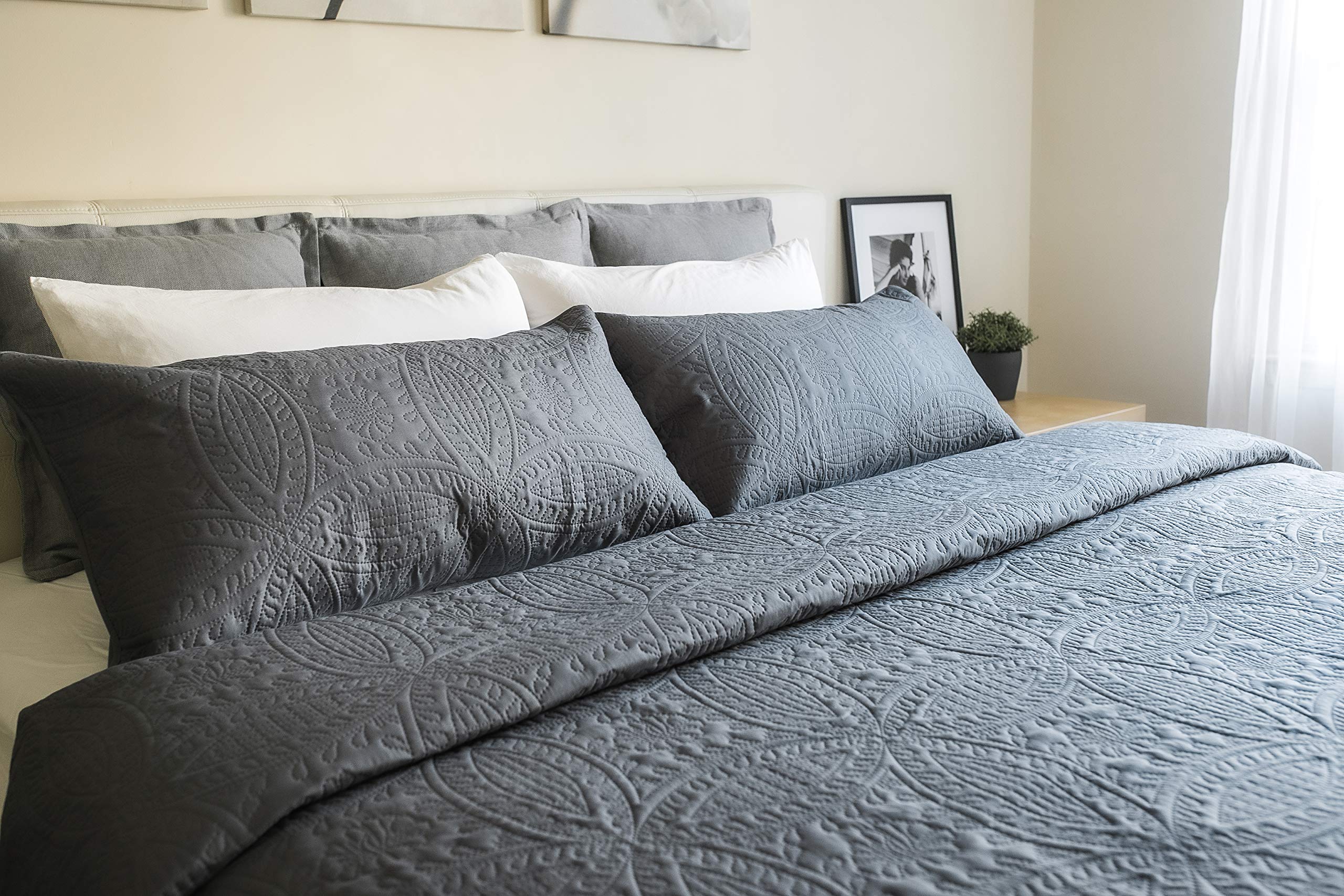 Luxury Mezzati Gray Bedspread Coverlet Set - Prestige Collection Brushed Microfiber 3-Piece Quilt (King/Cal King) for Bedroom Decor | Soft Comforter Bedding Cover Perfect for Master Bedroom, Guest Room & Hotel Style Makeover
