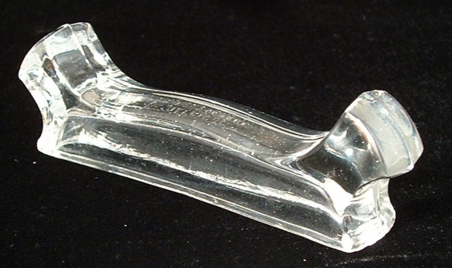 Vintage Val St Lambert Crystal Knife Rest - Double Signed 1890s Belgian Cutlery Holder | Elegant Table Setting for Fine Dining & Collectible Antique Display