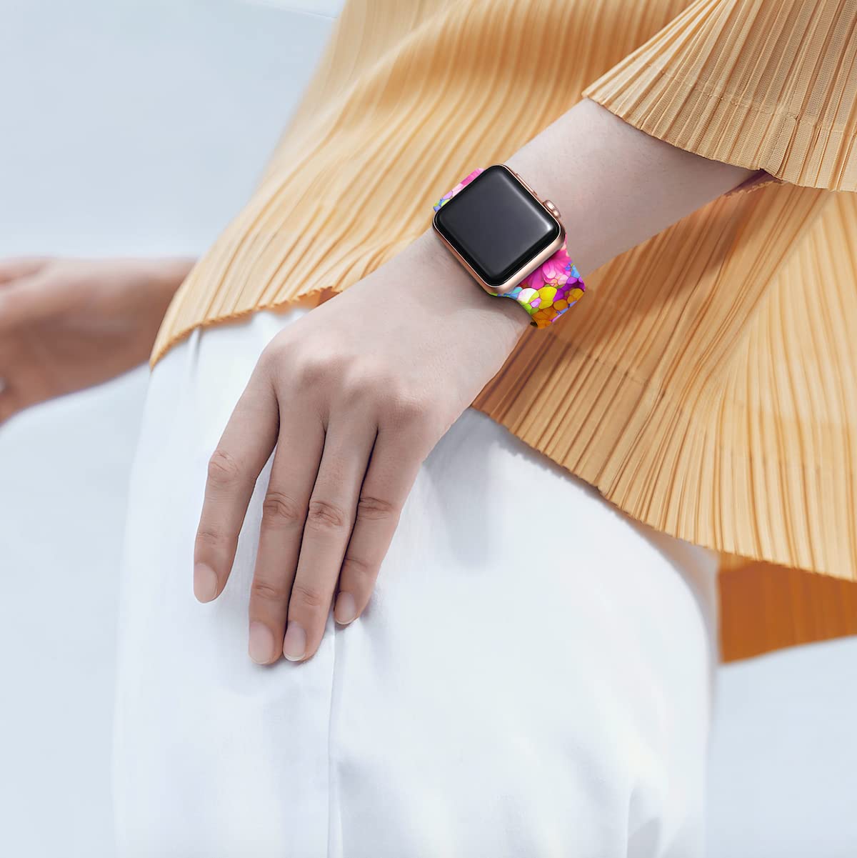 Floral Print Silicone Sport Band Compatible with Apple Watch Series 9/8/7/6/5/4/3/2/1/SE - Soft Durable Strap for Women, Fits 49mm 45mm 44mm 42mm 41mm 40mm 38mm - Perfect for Workouts, Running & Everyday Wear