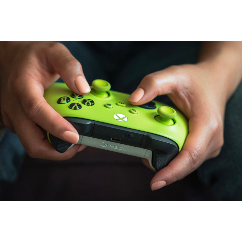 Microsoft Xbox Wireless Controller - Electric Volt | Official Gamepad for Xbox Series X|S & PC | Perfect for Gaming, Streaming & Esports