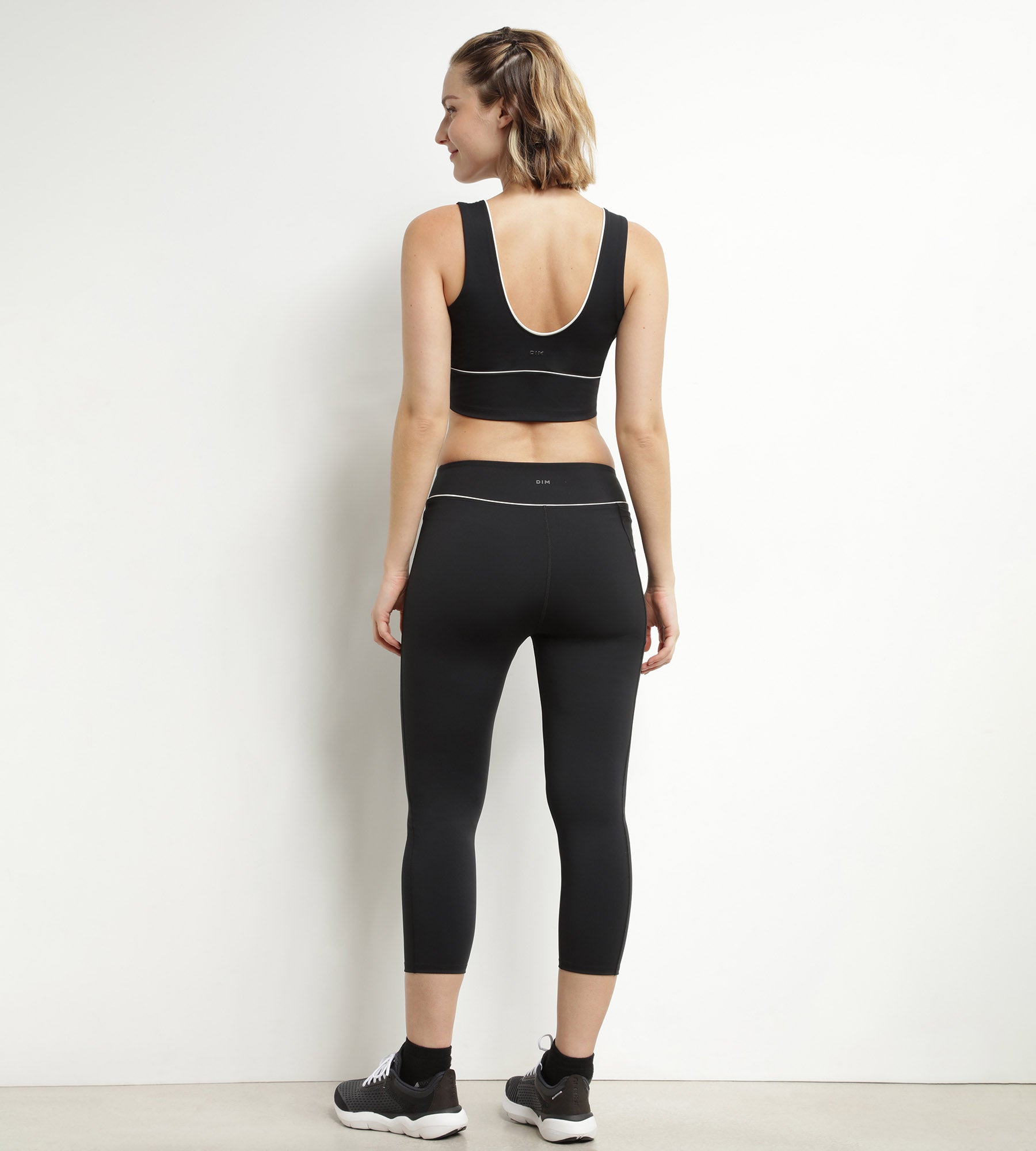 Black High-Waisted Sports Leggings for Women - Breathable Microfiber Workout Leggings for Running, Yoga & Gym | Comfortable & Stretchy Activewear