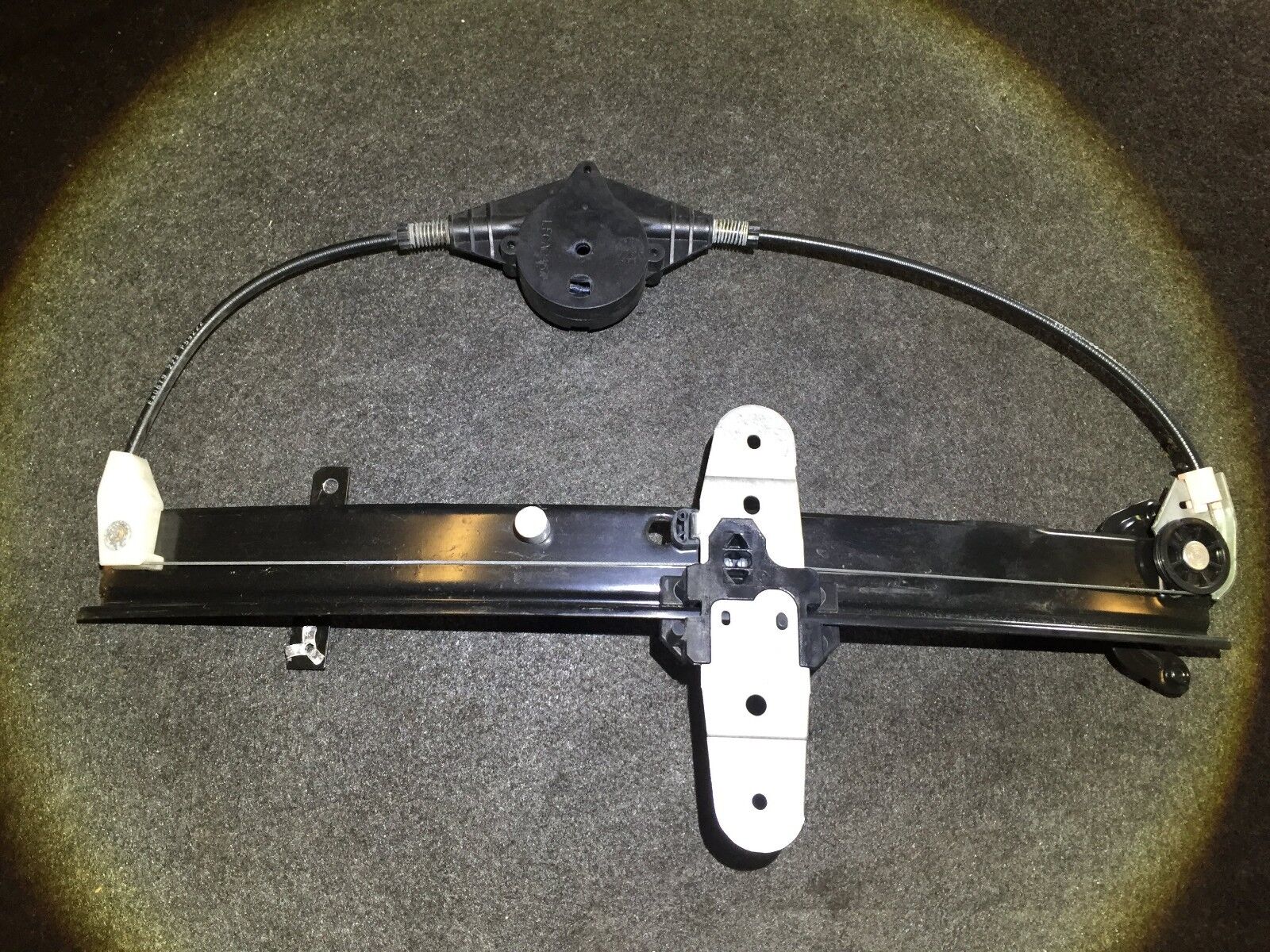 2004-2011 Lincoln Town Car Rear Left Door Window Regulator - OEM Replacement Part - Perfect for Smooth Window Operation & DIY Car Repairs
