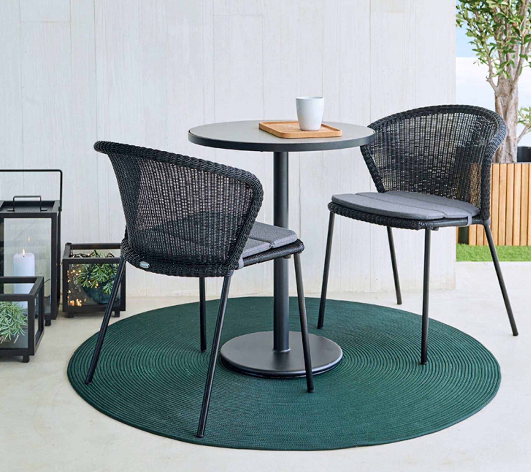 60 cm Round Cafe Table - Outdoor & Indoor Bistro Table for Coffee Shops, Restaurants, and Home Patios