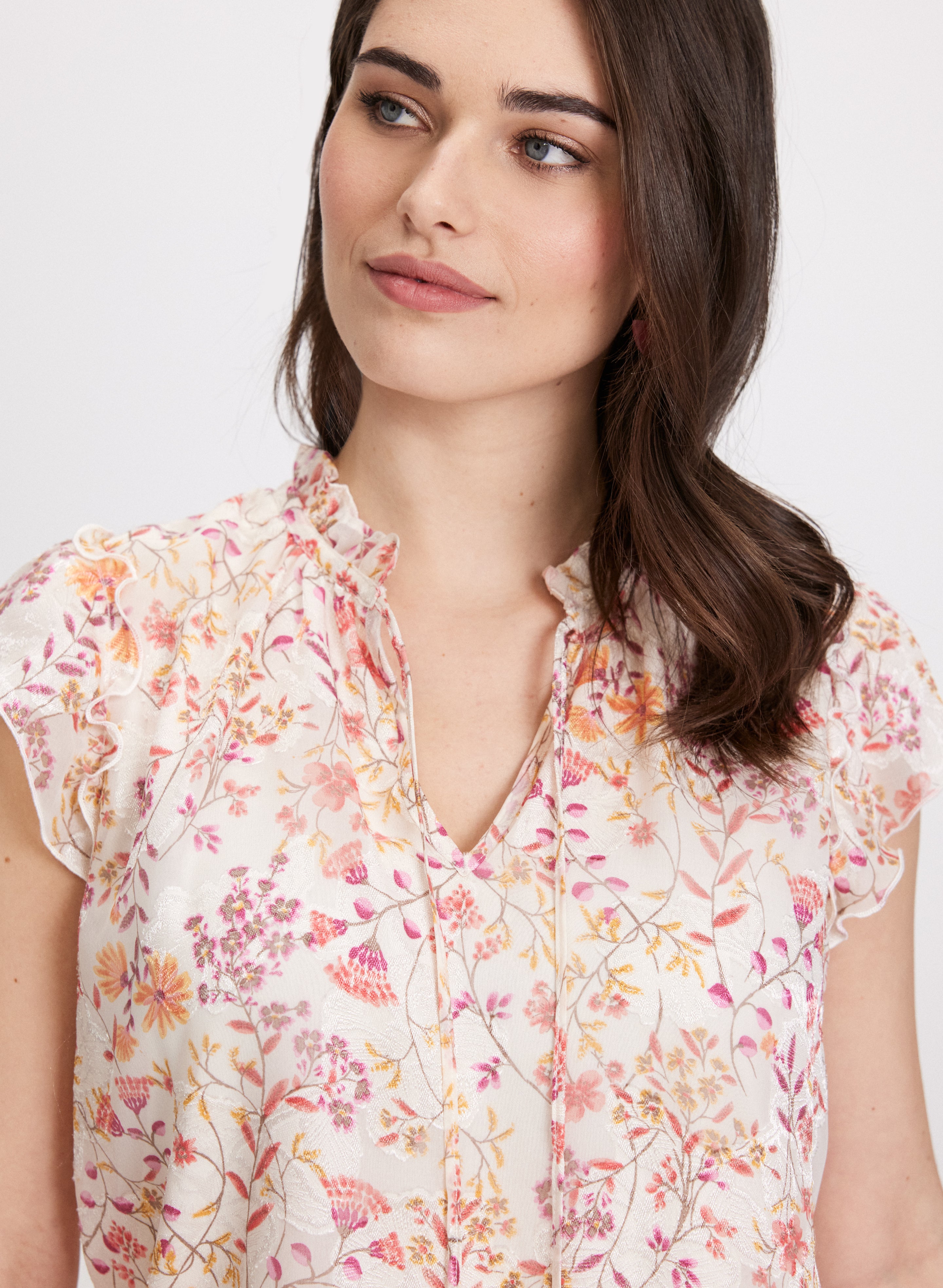 Floral Print Blouse for Women - Elegant Flowy Summer Tops with V-Neck & Short Sleeves - Perfect for Office, Date Night & Casual Outings