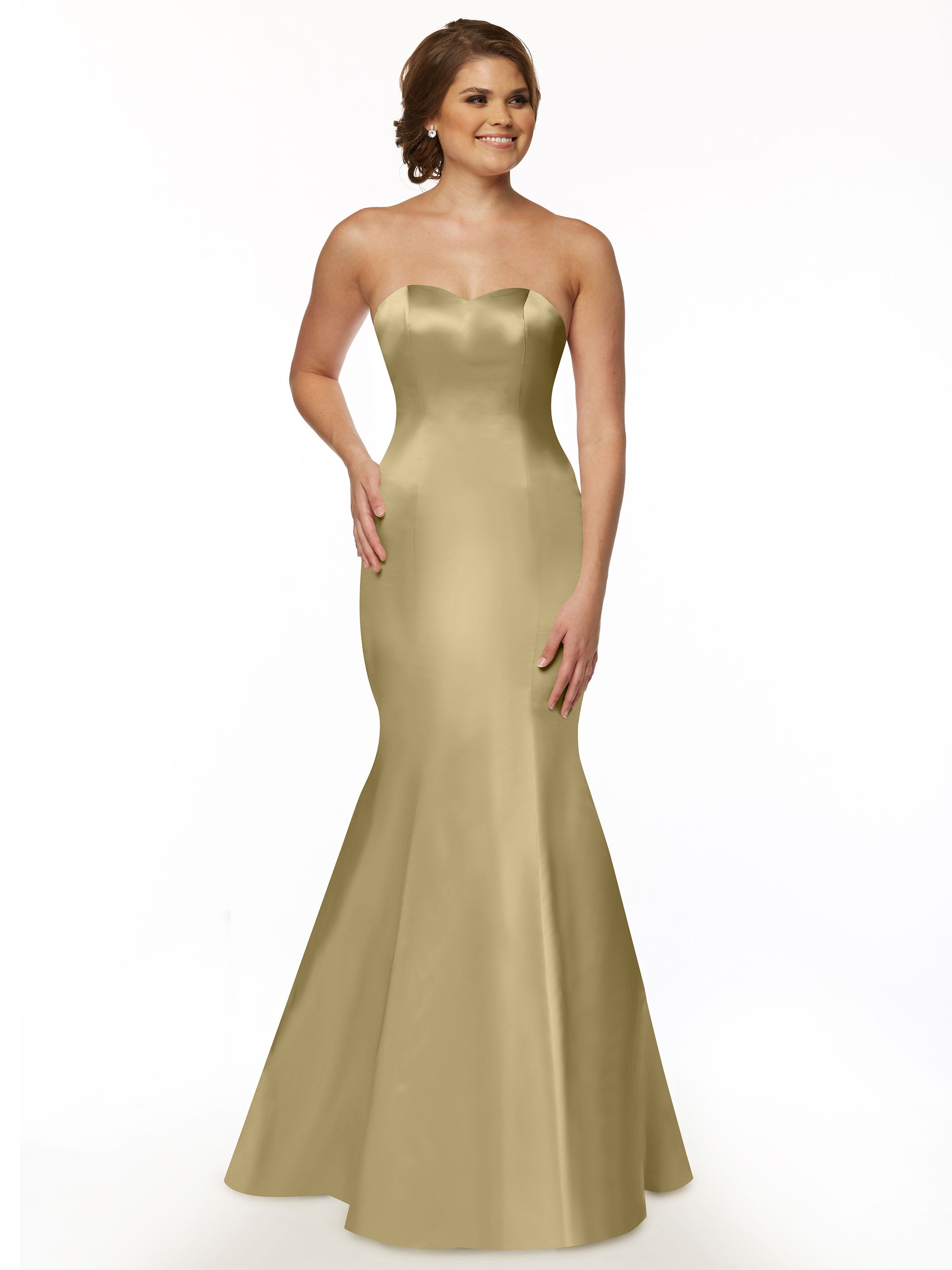 Strapless Satin Fit and Flare Bridesmaid Dress with Sweetheart Neckline - Elegant Formal Gown for Weddings, Prom, and Special Occasions