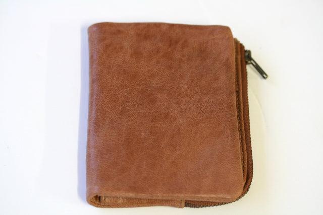 Vintage Marcel Leather Wallet in Antique Tan - Stylish & Durable for Everyday Use, Travel & Business