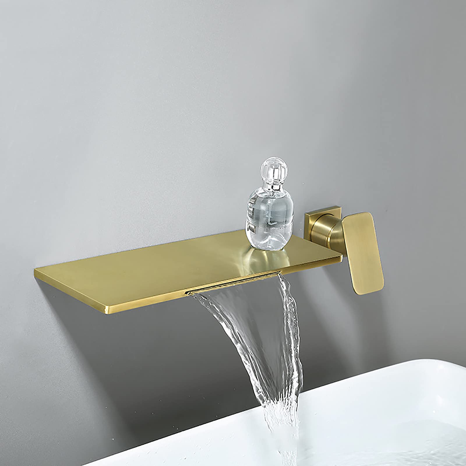 Brushed Gold Single Handle Kitchen Faucet with Pull Down Sprayer - Hot & Cold Water Mixer Tap for Sink (Color: Matte Gold, JWNNFC) - Perfect for Modern Home Kitchen Renovation and Daily Dishwashing