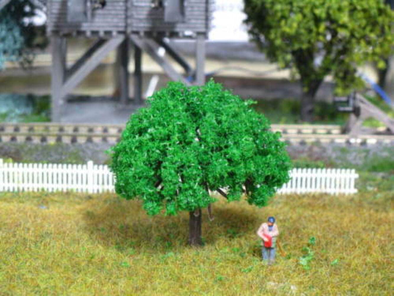 BDT Trees 10011060 - All Scale Model Train Scenery - Plastic Fine Mid Green 2.3