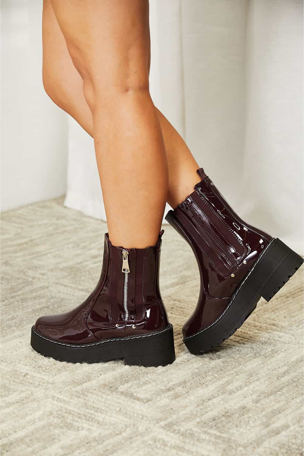 Stylish Side Zip Platform Boots for Women - Chunky Heel Ankle Boots with Zipper Closure | Perfect for Fall, Winter & Casual Outfits