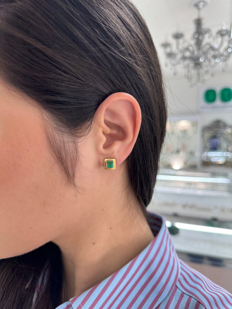 1.85tcw 18K Gold Medium Vivid Green Colombian Emerald Stud Earrings for Women | Luxury Gift for Anniversary, Birthday & Special Occasions