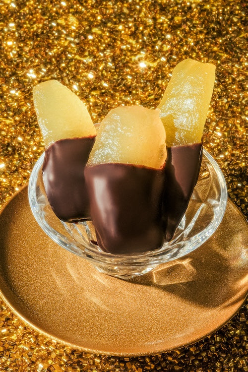 Premium Chocolate Covered Pears Gift Box - Gourmet Dipping Pears in Dark & Milk Chocolate - Perfect for Holidays, Birthdays & Corporate Gifts