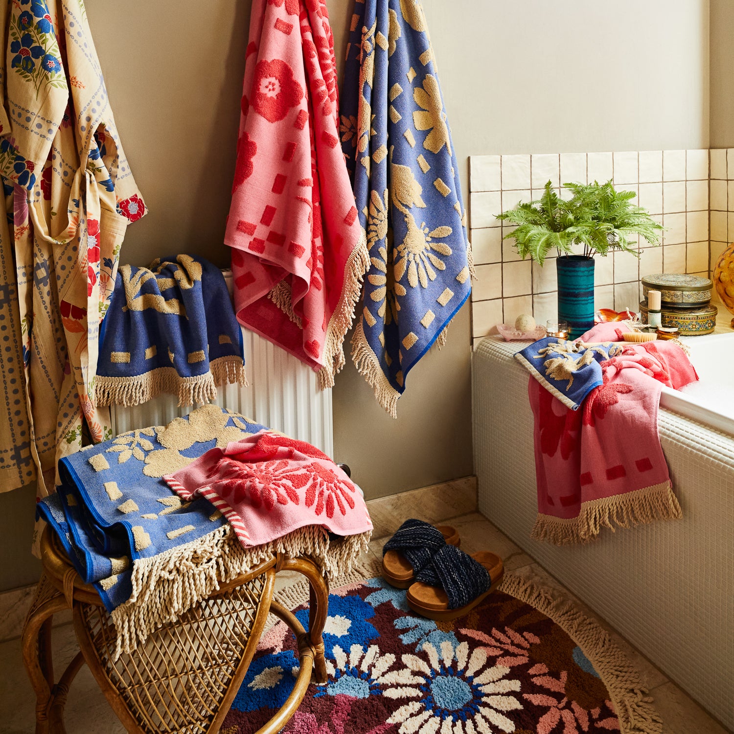 Premium Aja Hand Towel - Ultra Soft & Absorbent, Quick-Drying, Machine Washable - Perfect for Kitchen, Bathroom, Gym & Travel - Ultramarine Blue