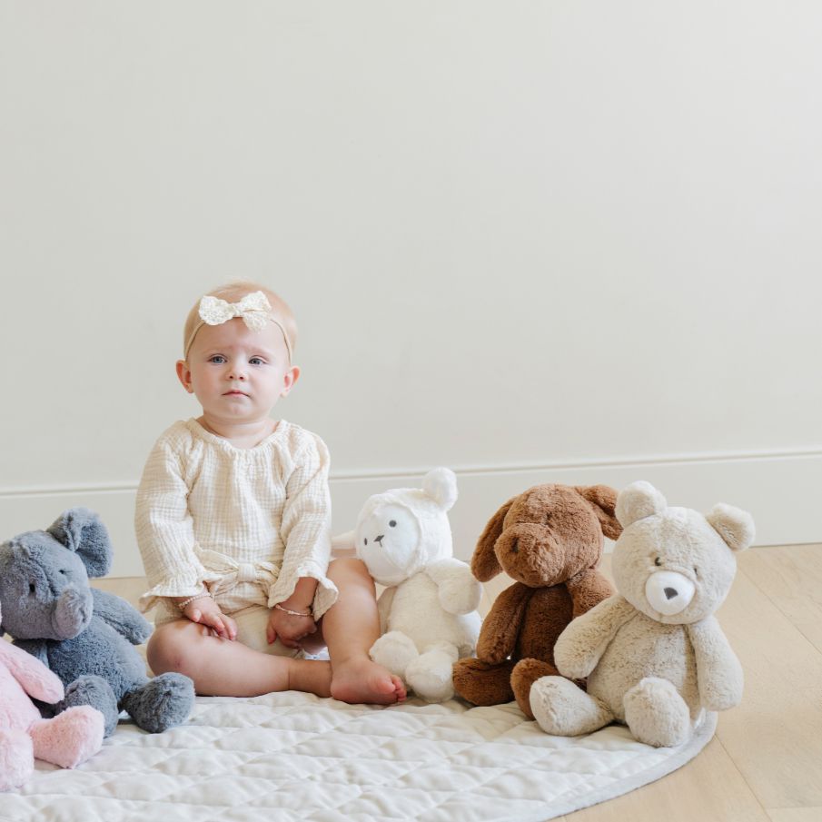Premium Saranoni Plush Stuffed Animals - Ultra Soft & Huggable Teddy Bears for Kids, Adults & Collectors - Perfect for Gifts, Nursery Decor, Cuddling & Stress Relief