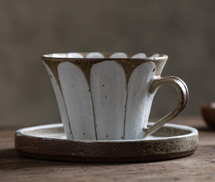 Daisy Flower Pattern Coffee Mug Set - Ceramic Cappuccino & Latte Cup with Saucer - Perfect for Home, Office, and Cafe Use
