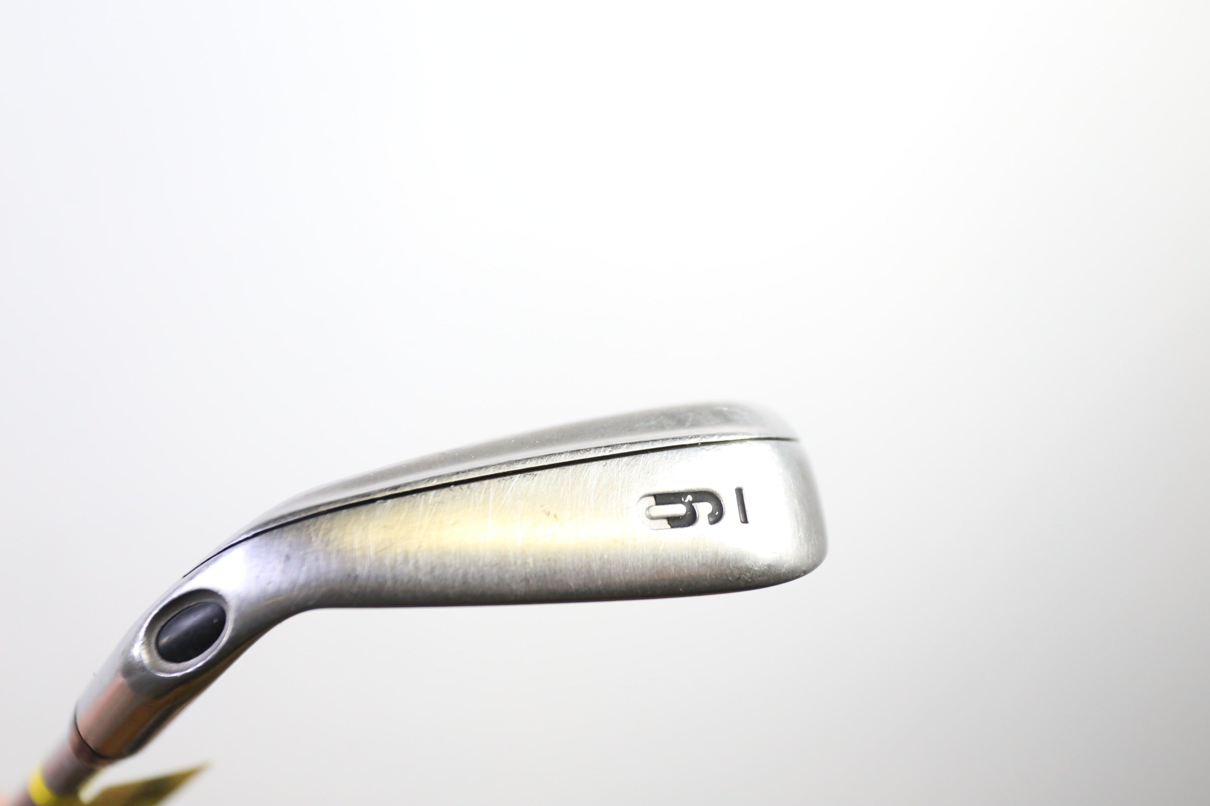 Used Callaway X Hot Single 9 Iron Right Handed Stiff Flex Golf Club - Perfect for Right-Handed Golfers Seeking Distance and Accuracy on the Course