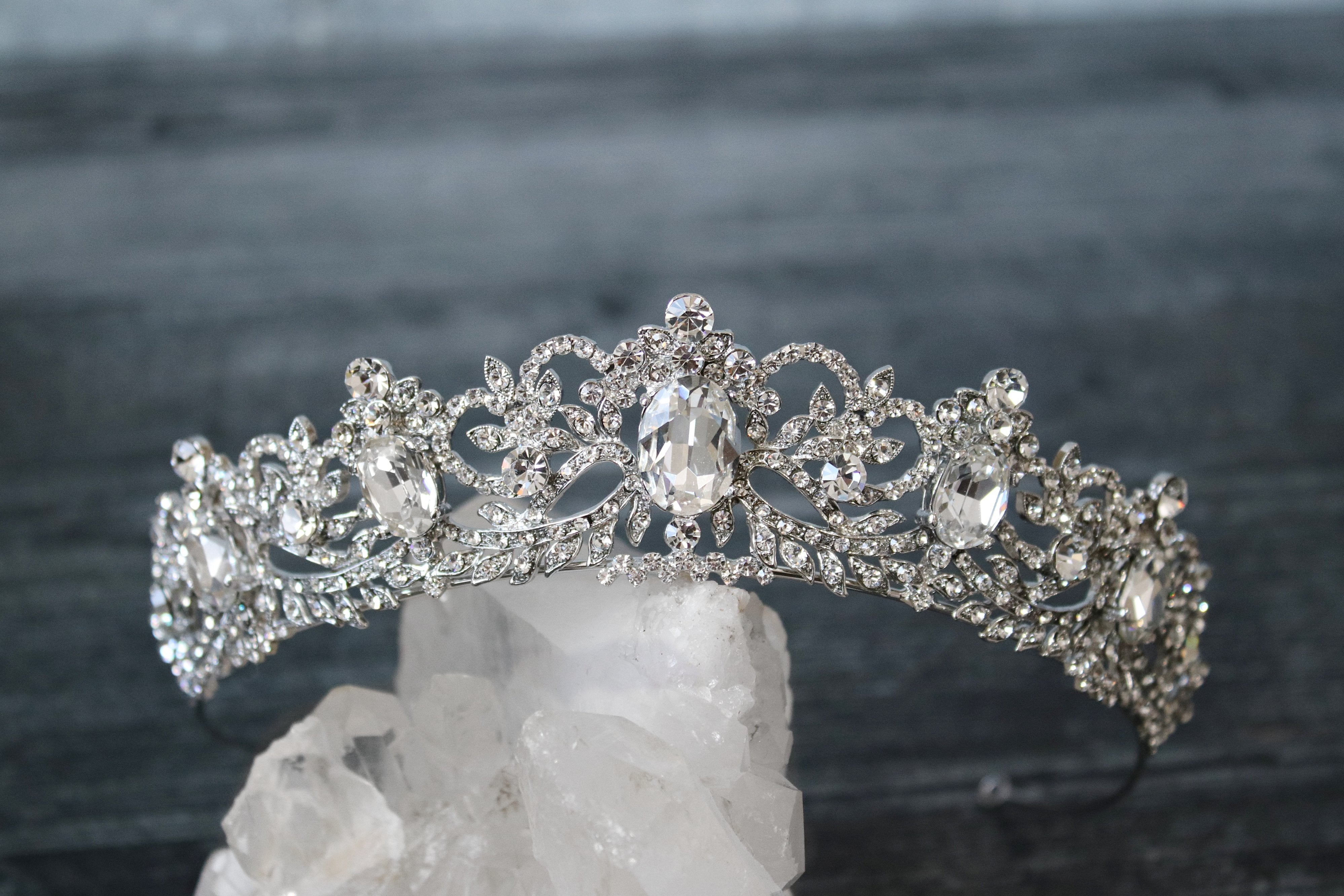 PIPER Wedding Tiara – Elegant Crystal Bridal Crown for Bride, Princess, Prom & Special Occasions | Perfect for Weddings, Pageants, Quinceañeras & Formal Events