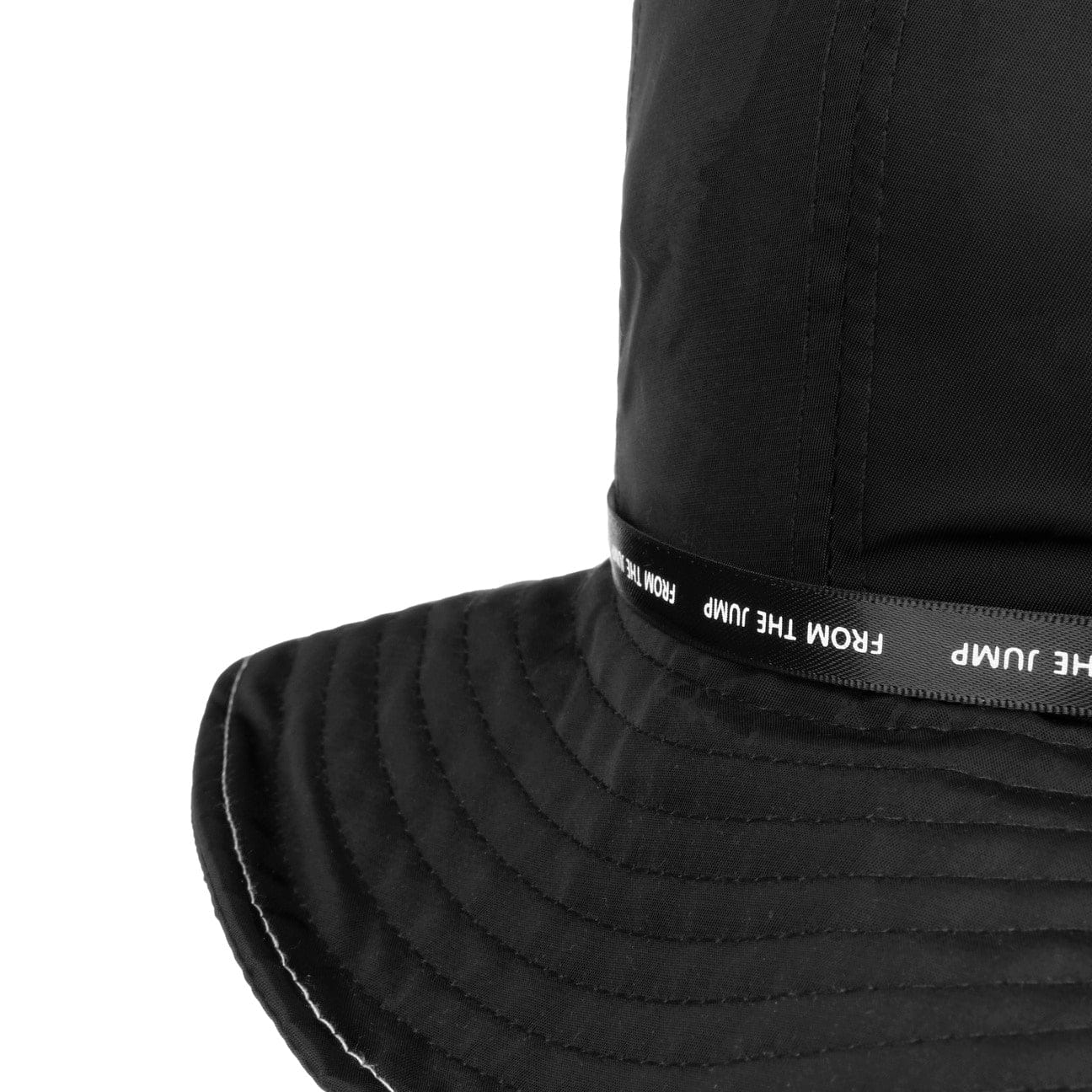 Kangol From the Jump Bucket Cloth Hat - Stylish Unisex Cotton Bucket Hat for Men & Women - Perfect for Outdoor Activities, Beach, Hiking and Summer Fashion