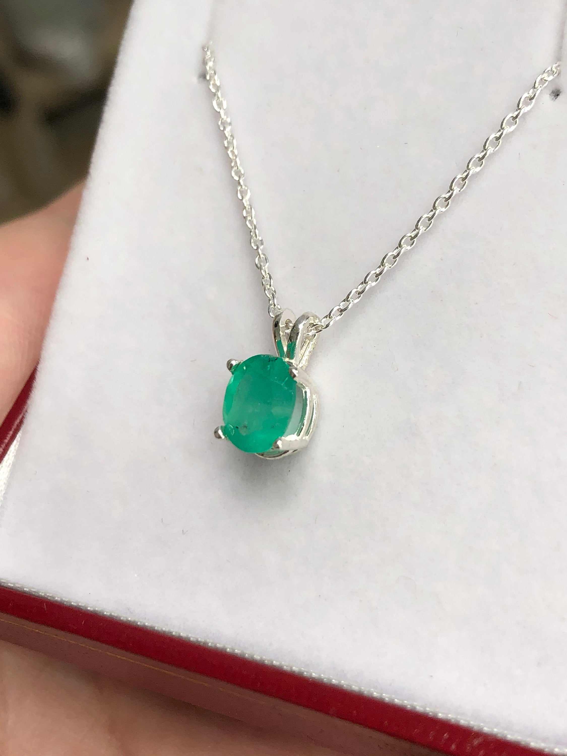 1.60 Carat MAY Emerald Oval Cut Pendant Necklace in 925 Sterling Silver - Elegant Jewelry Gift for Women, Perfect for Weddings, Anniversaries & Special Occasions