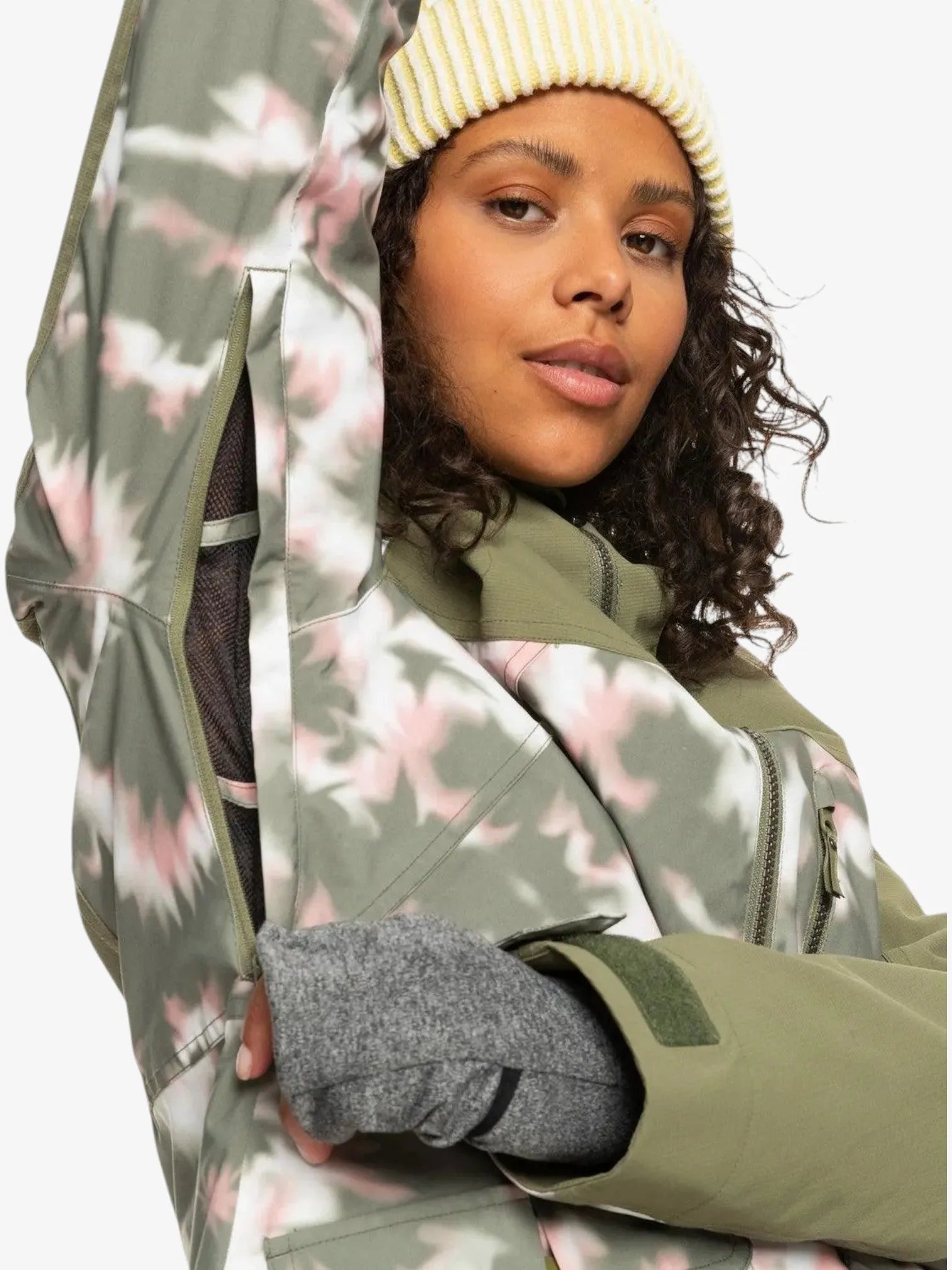 Roxy Snow Stated Verde Batik Women's Winter Jacket - Waterproof & Insulated Snowboard Coat for Skiing & Outdoor Adventures