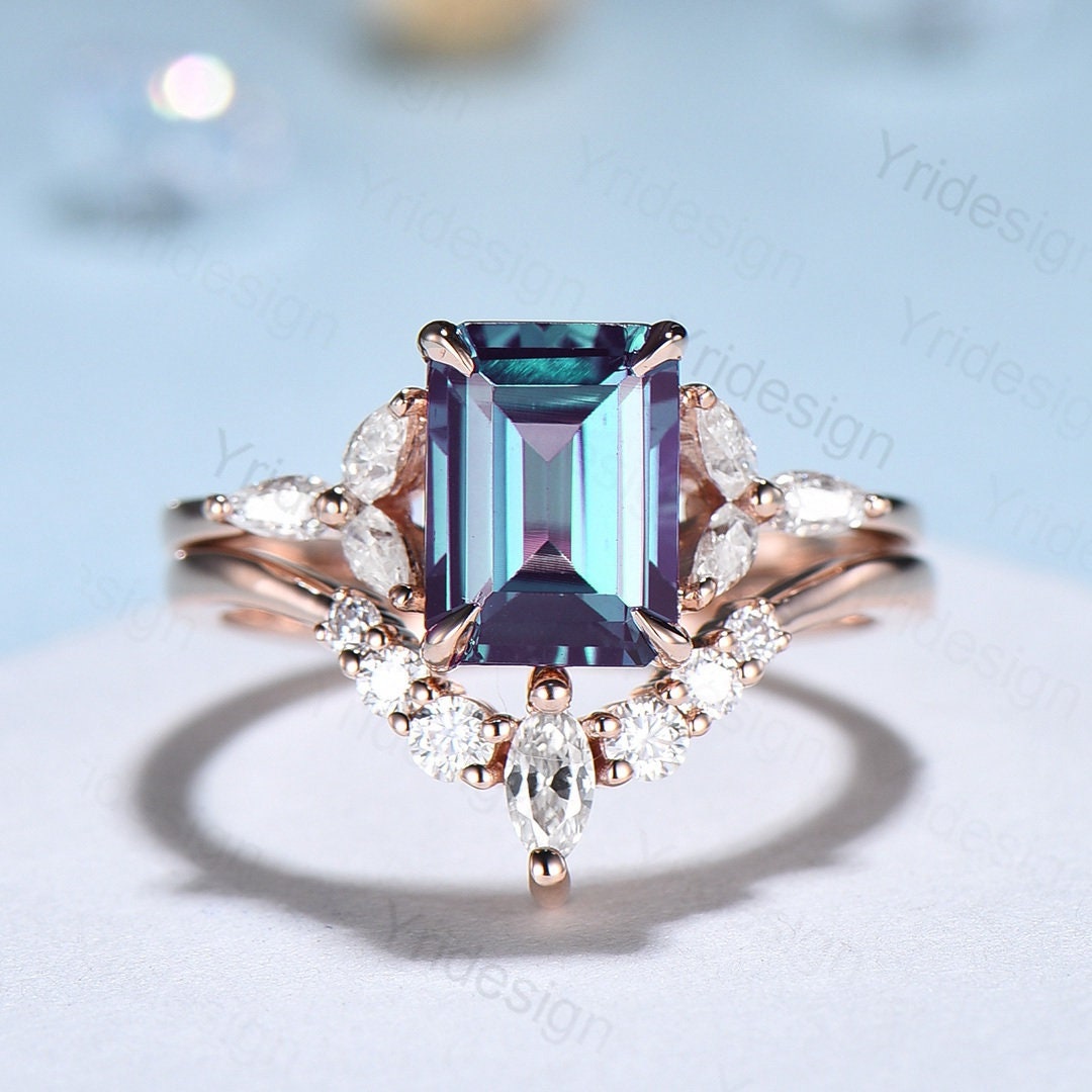 Emerald Cut Alexandrite Engagement Ring Set - 14K/18K Rose Gold Vintage Wedding Ring with Diamonds for Women - June Birthstone Jewelry - Perfect for Proposals, Anniversaries & Special Occasions