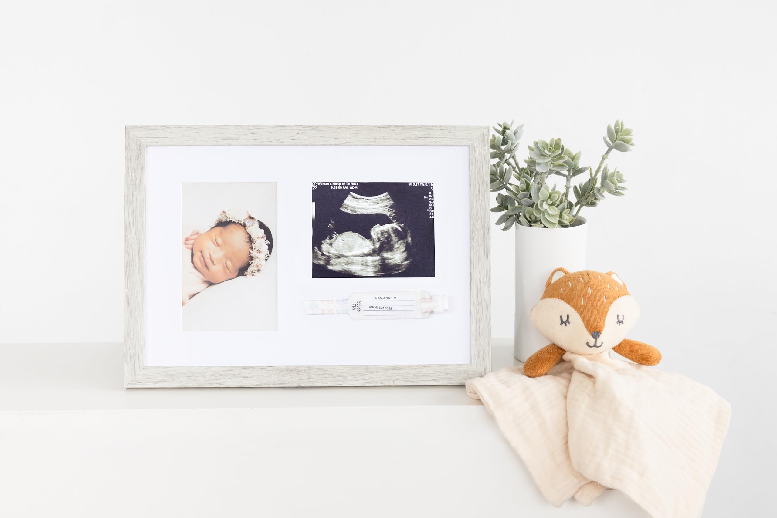 Kate & Milo Rustic Pregnancy Bracelet ID & Sonogram Picture Frame - Gender Neutral Nursery Decor for Baby Showers, Newborn Gifts & Keepsake Memories