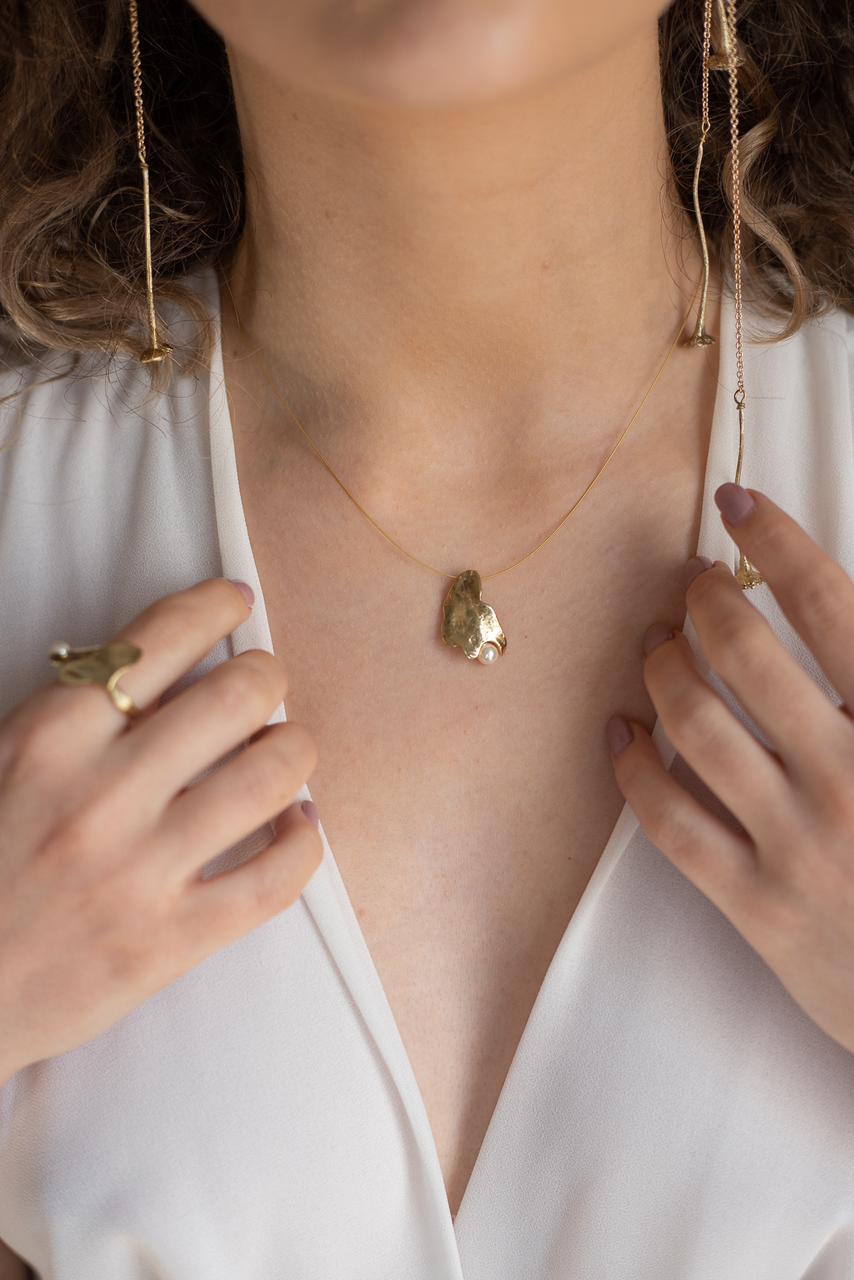 Elegant Sophistication Necklace for Women - Dainty Gold Plated Pendant Jewelry Gift for Her - Perfect for Date Nights, Weddings & Special Occasions