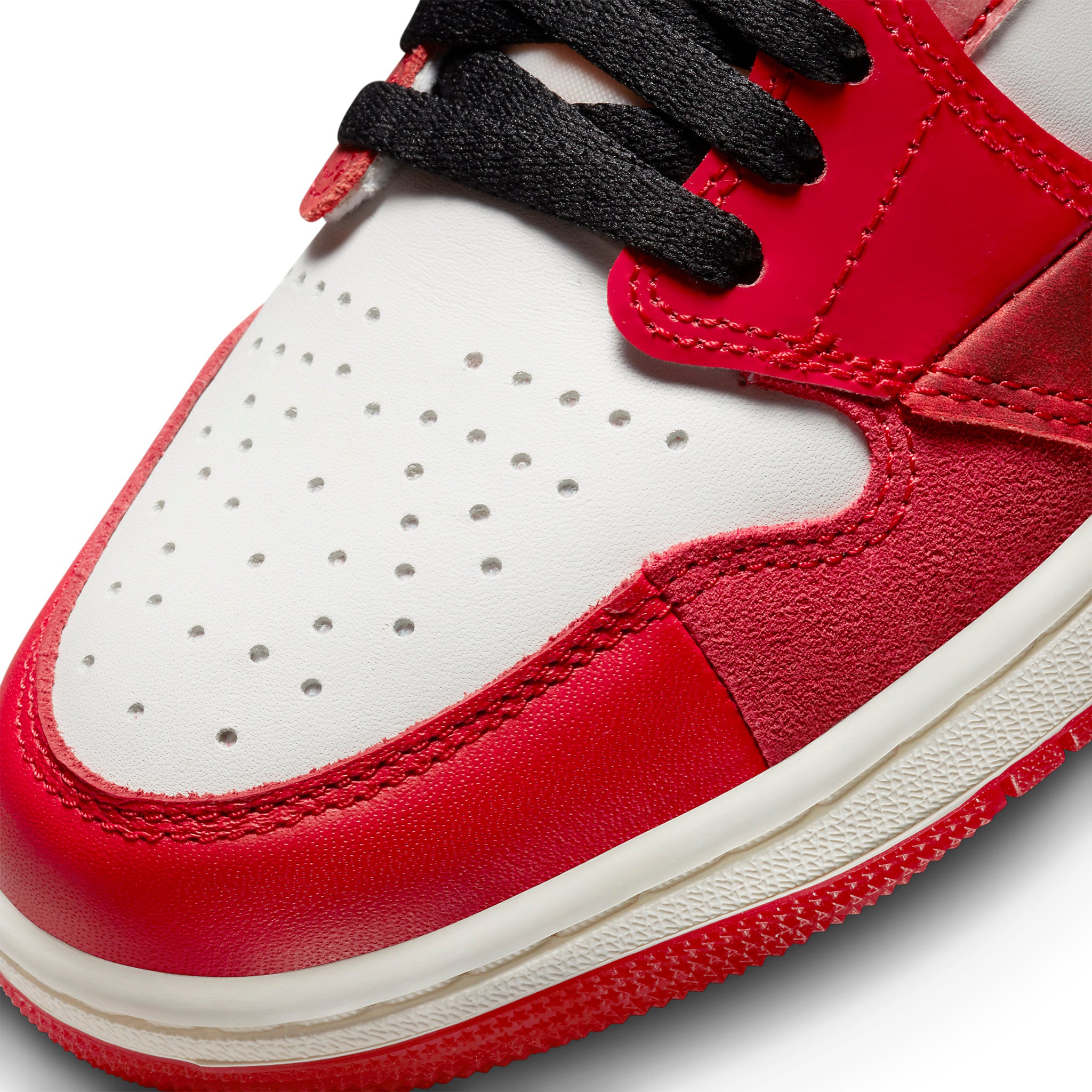 Air Jordan 1 Retro High OG 'Spider-Man: Across the Spider-Verse' Sneakers - Limited Edition Basketball Shoes for Collectors & Streetwear Fashion