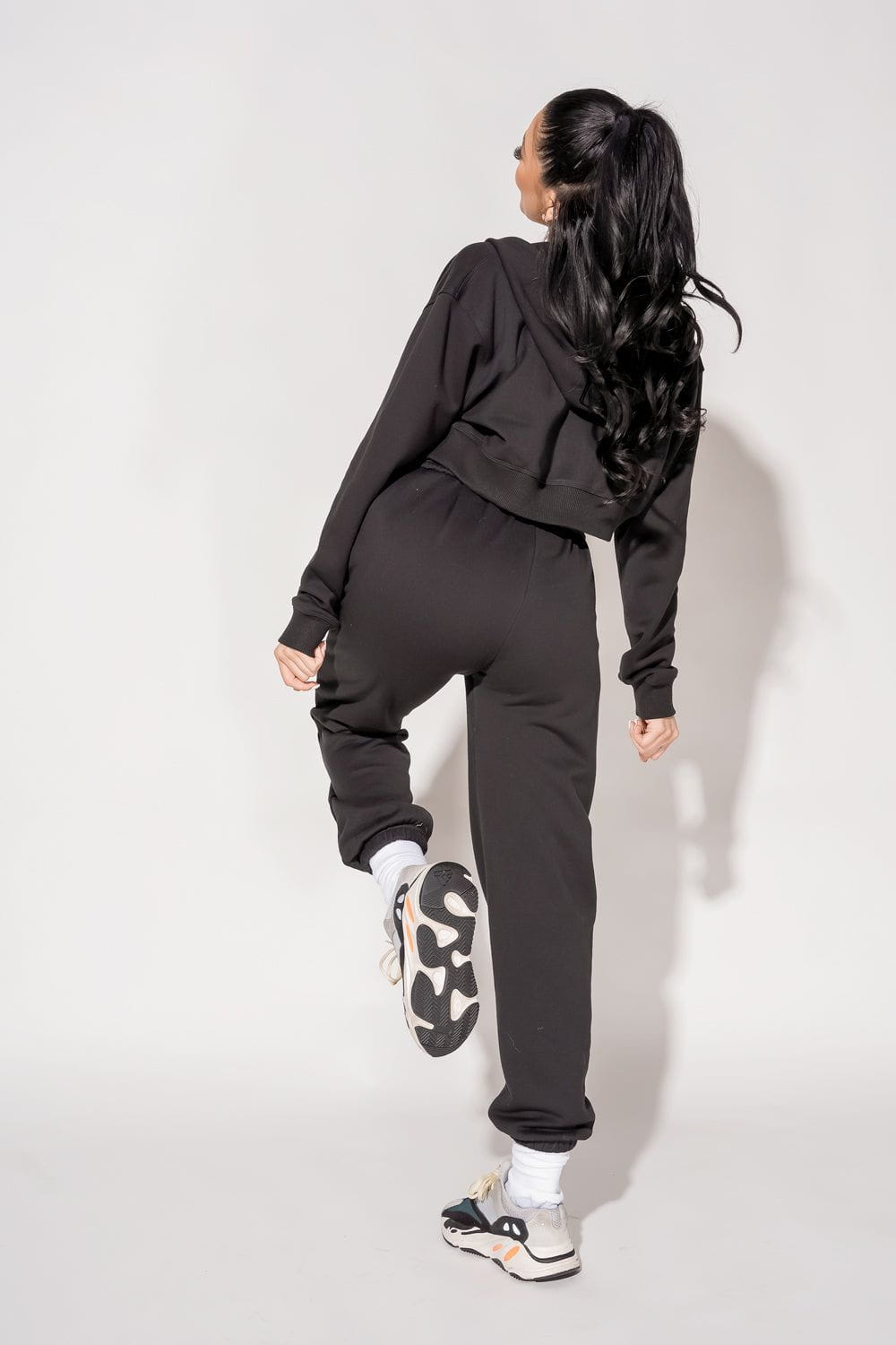 Oversized Cropped Zip Up Hoodie - Black | Women's Casual Streetwear Jacket for Fall & Winter Fashion | Perfect for Gym, Running, and Everyday Wear