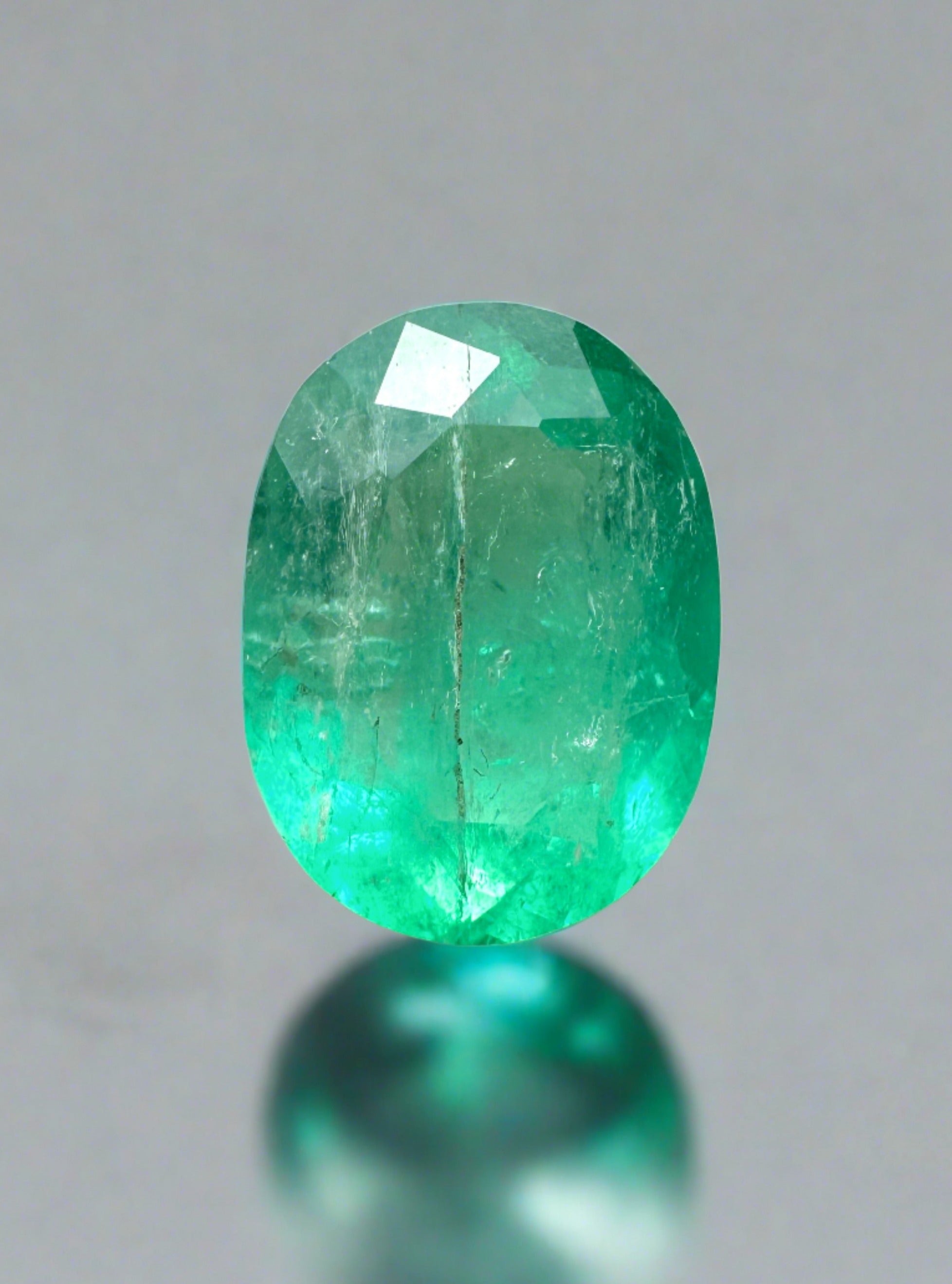 2.19 Carat 10x7mm Natural Colombian Emerald Loose Gemstone - Oval Cut Green Emerald for Jewelry Making, Engagement Rings & Fine Collections