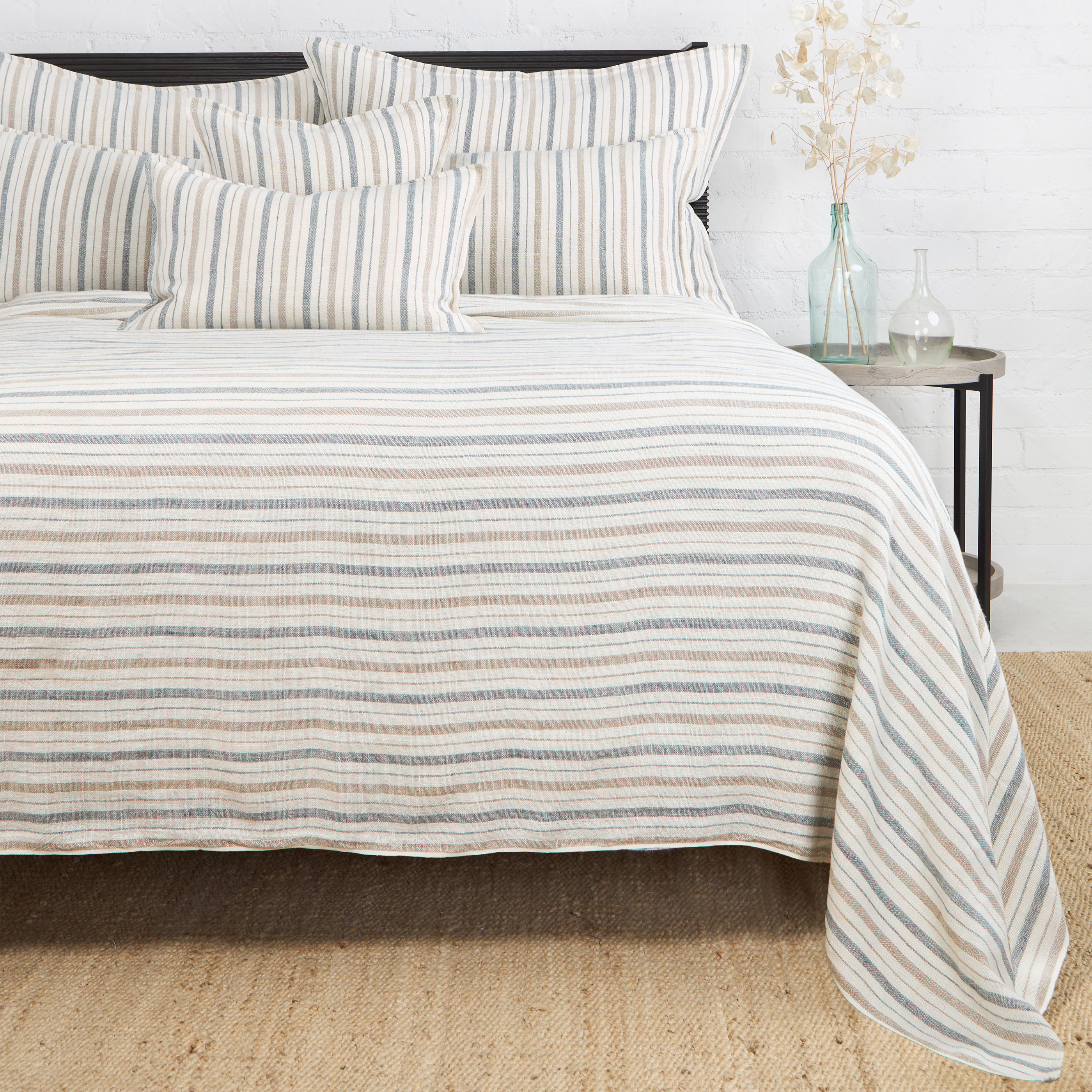 Premium Naples Blanket - Ultra Soft & Cozy Fleece Throw Blanket for Bed, Couch & Travel - Perfect for Winter, Gifts & Home Decor