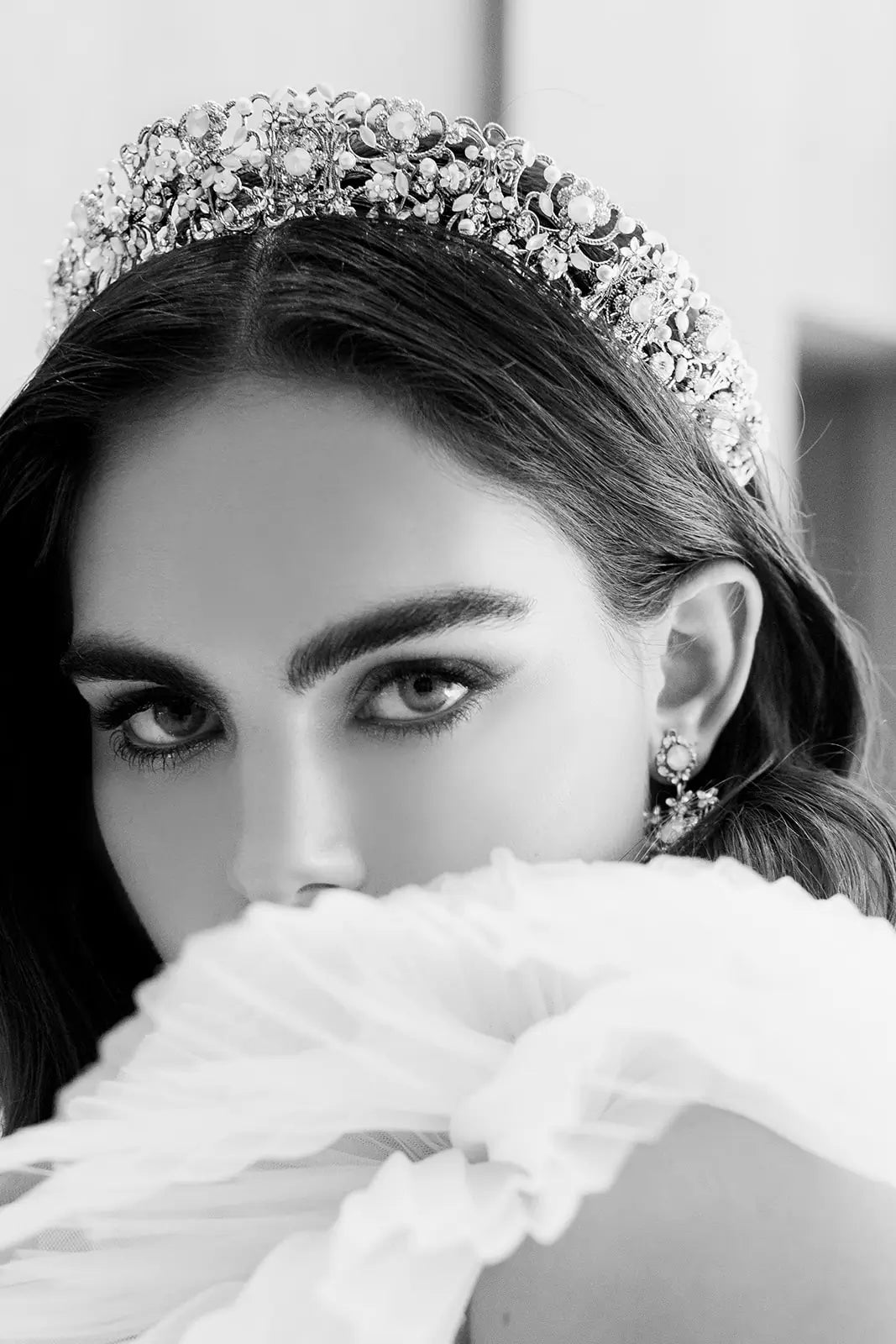 Poise Crown - Elegant and Comfortable Women's Hair Accessories for Weddings, Parties, and Special Occasions