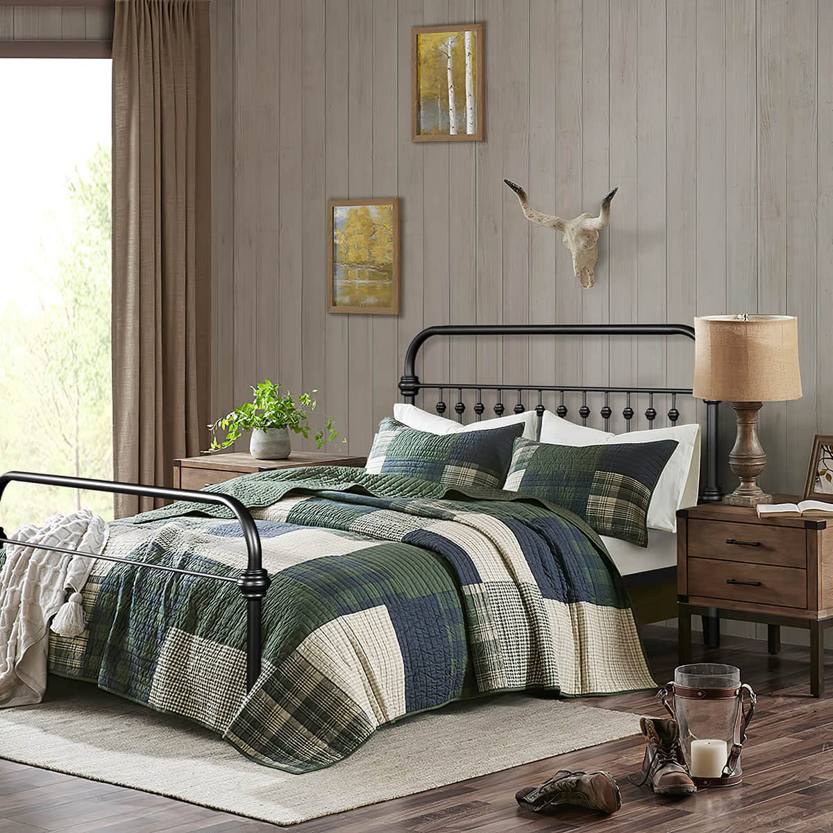 Vintage Metal Platform Bed Frame with Headboard & Footboard - Full Size, No Box Spring Needed, Easy Assembly - Perfect for Bedroom, Guest Room, Dorm & Apartment